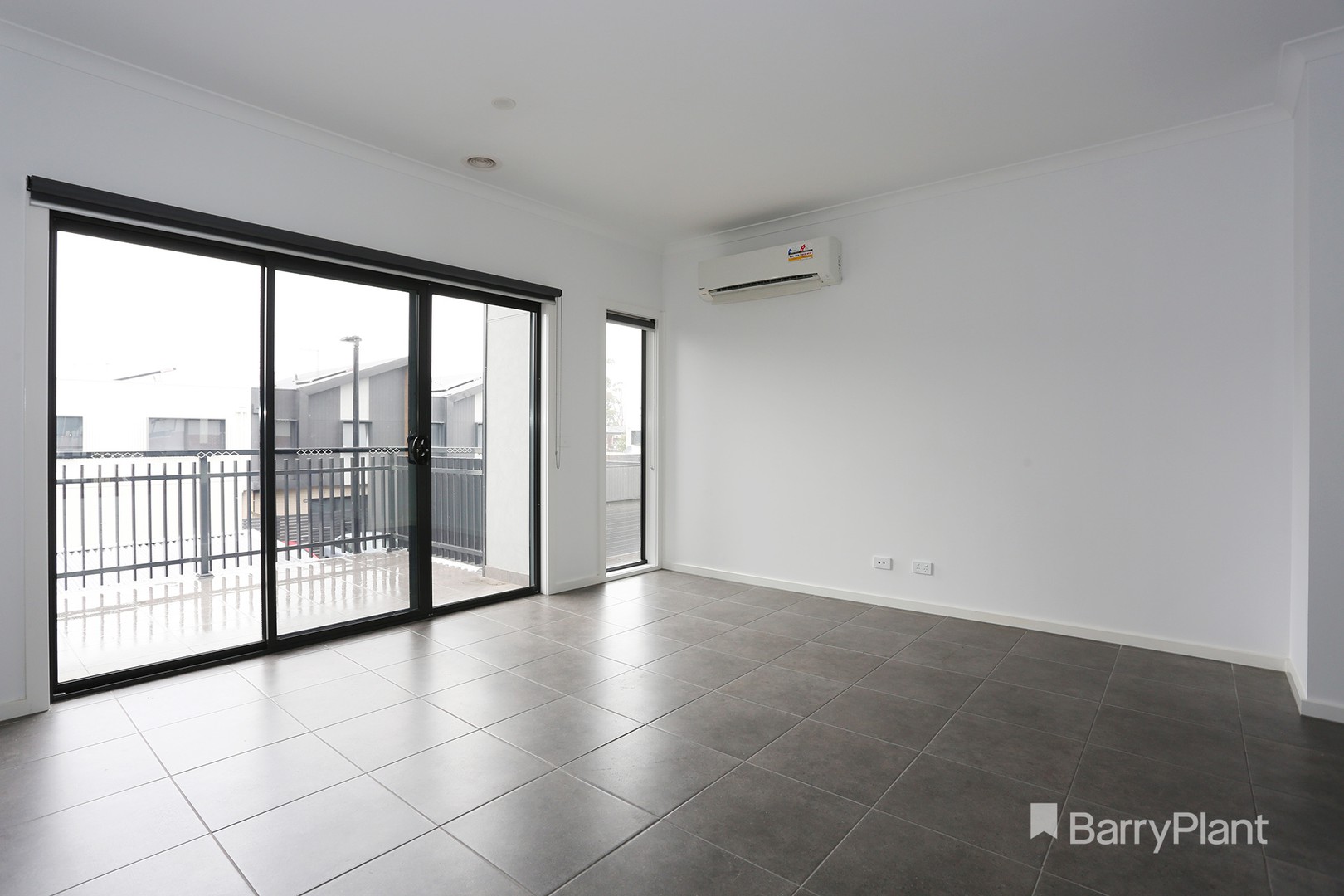 2 Ripplebrook Walk, Pakenham, VIC 3810, Pakenham - Thumbnail 5