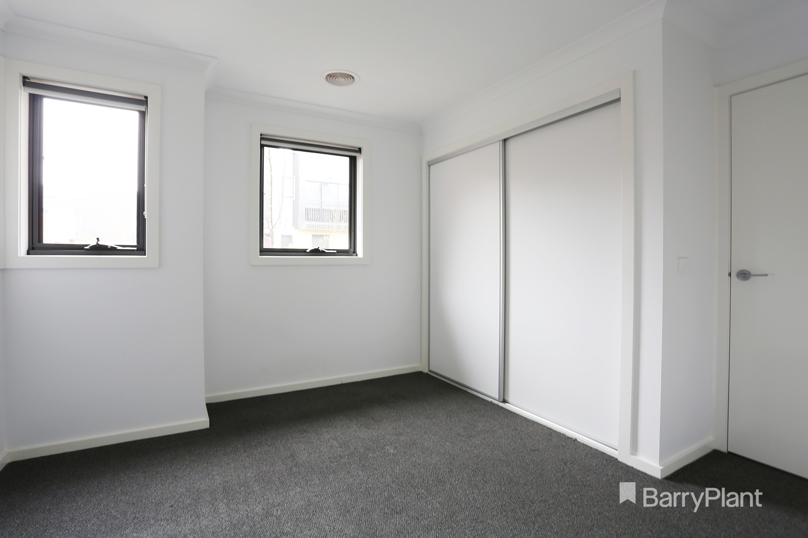 2 Ripplebrook Walk, Pakenham, VIC 3810, Pakenham - Thumbnail 6