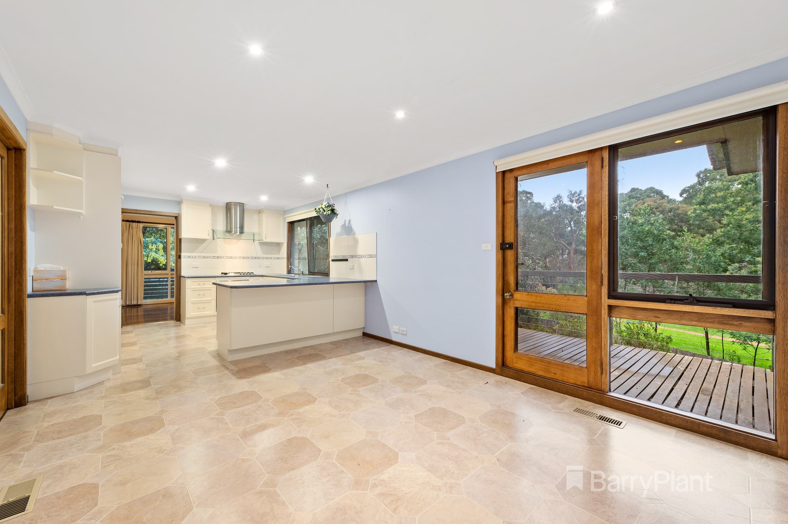 2 Rothwell Court, Mitcham, VIC 3132, Mitcham - Thumbnail 3