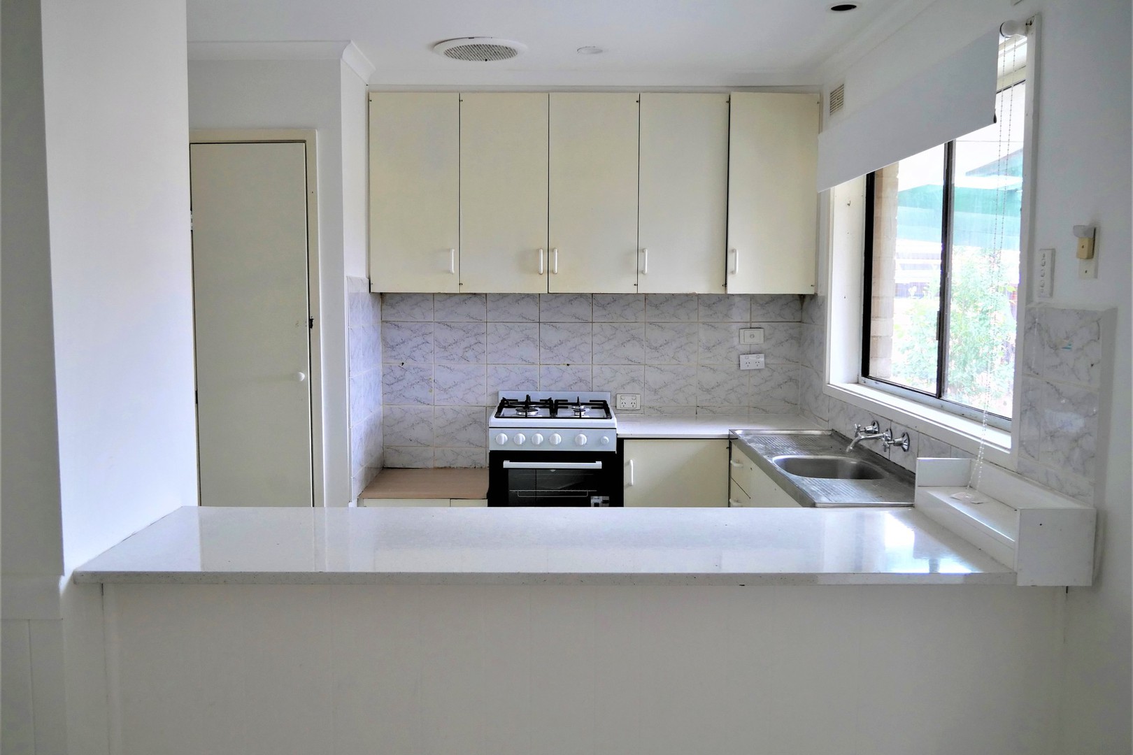 2 Rowell Court, Melton South, VIC 3338, Melton South - Thumbnail 4