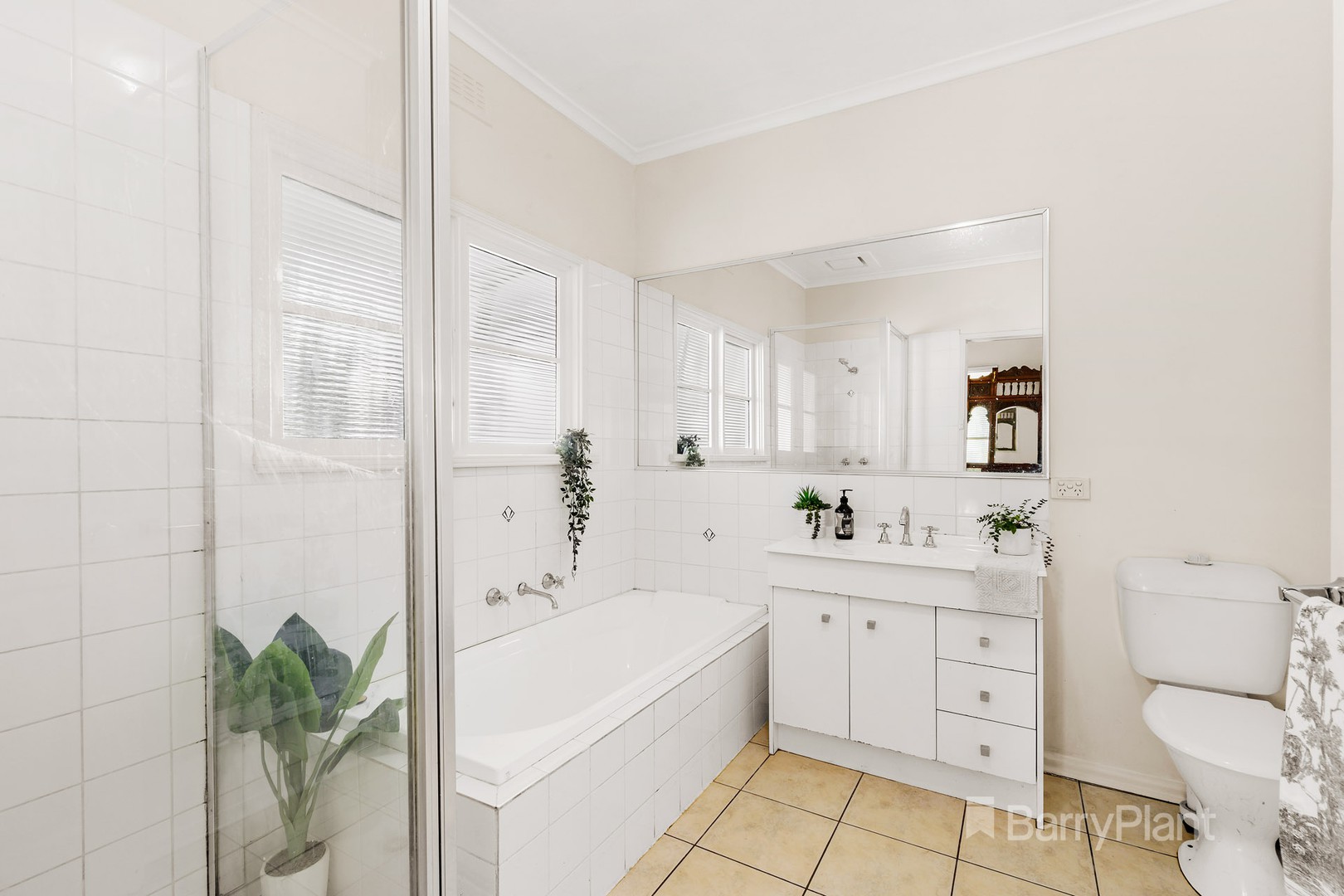 2 Ruthven Street, Macleod, VIC 3085, Macleod - Thumbnail 5