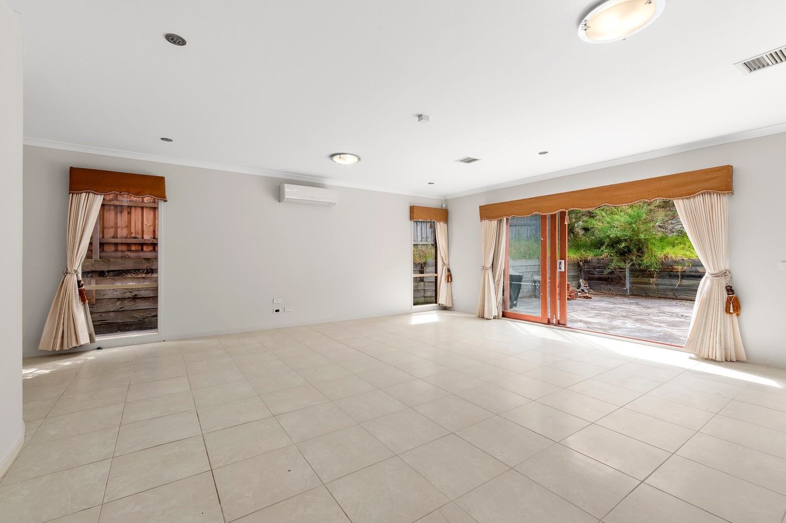 2 Sanctuary  CourtDiamond Creek, VIC 3089  - Leased, Diamond Creek - Thumbnail 3
