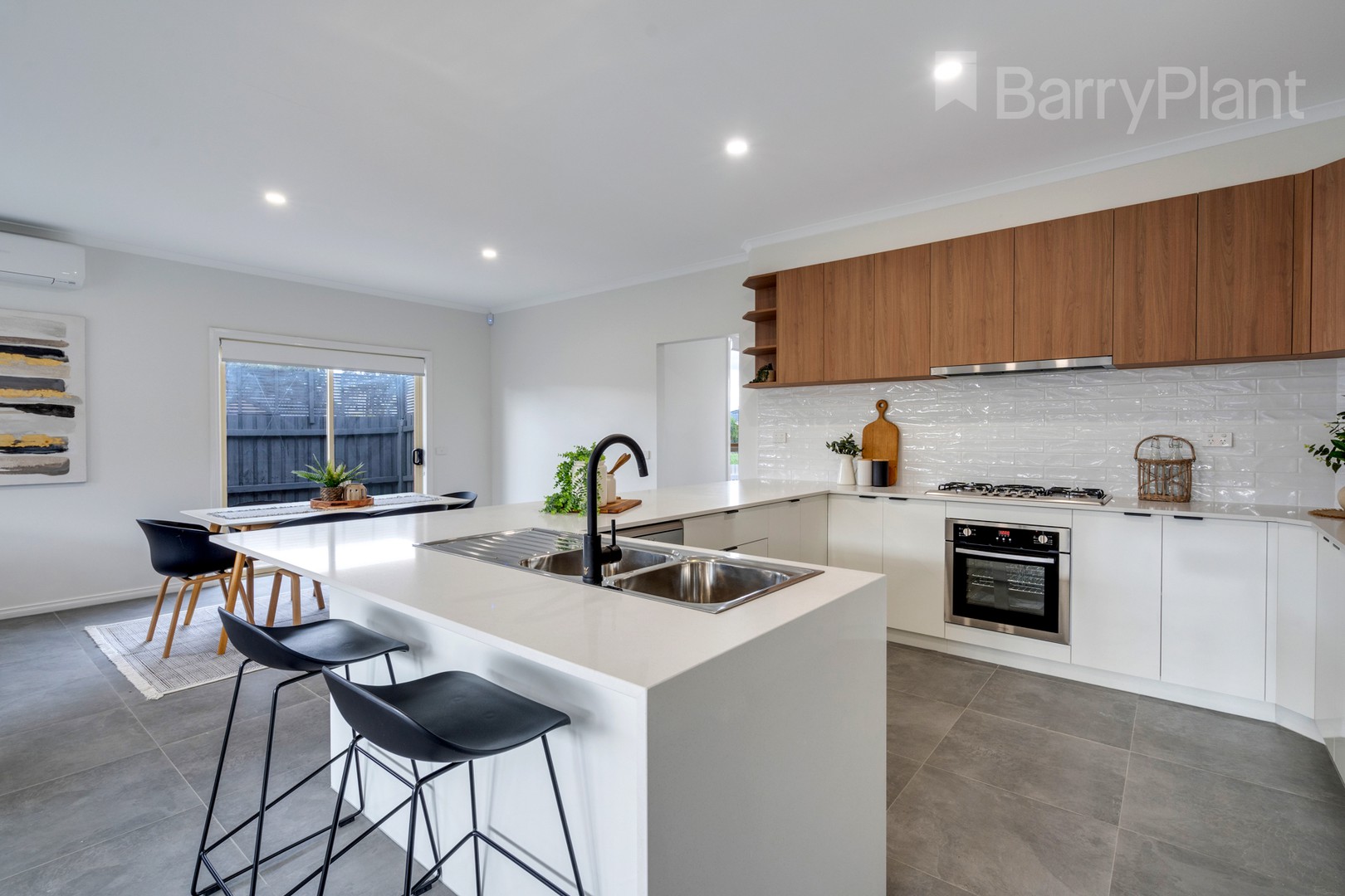2 Sandover Drive, Roxburgh Park, VIC 3064, Roxburgh Park - Thumbnail 7