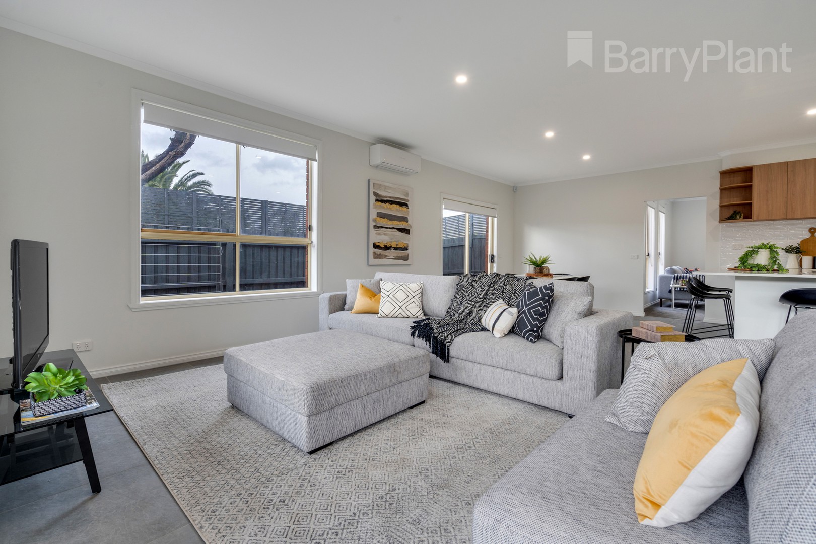 2 Sandover Drive, Roxburgh Park, VIC 3064, Roxburgh Park - Thumbnail 8