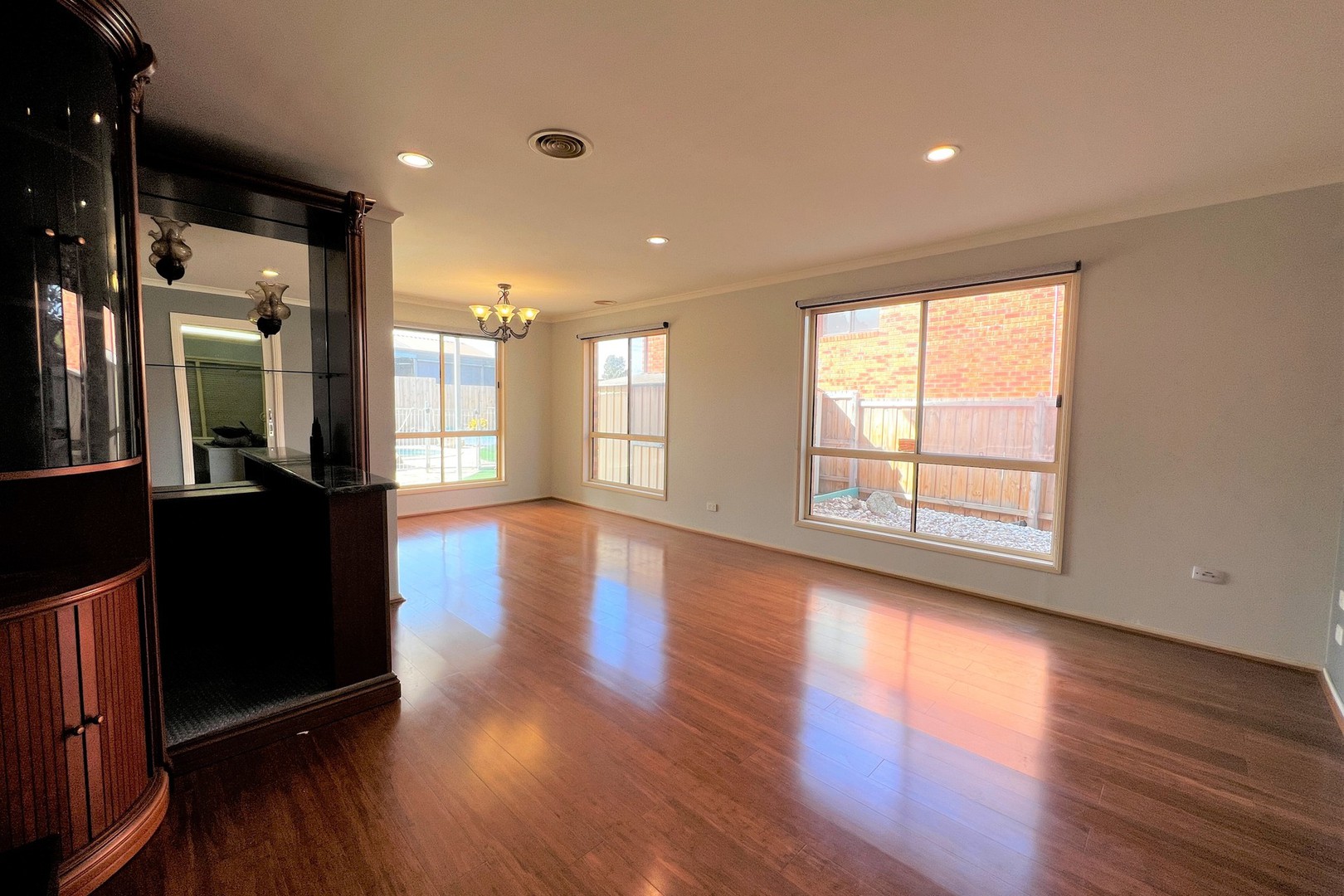 2 Saronvale Crescent, Hillside, VIC 3037, Hillside - Thumbnail 2