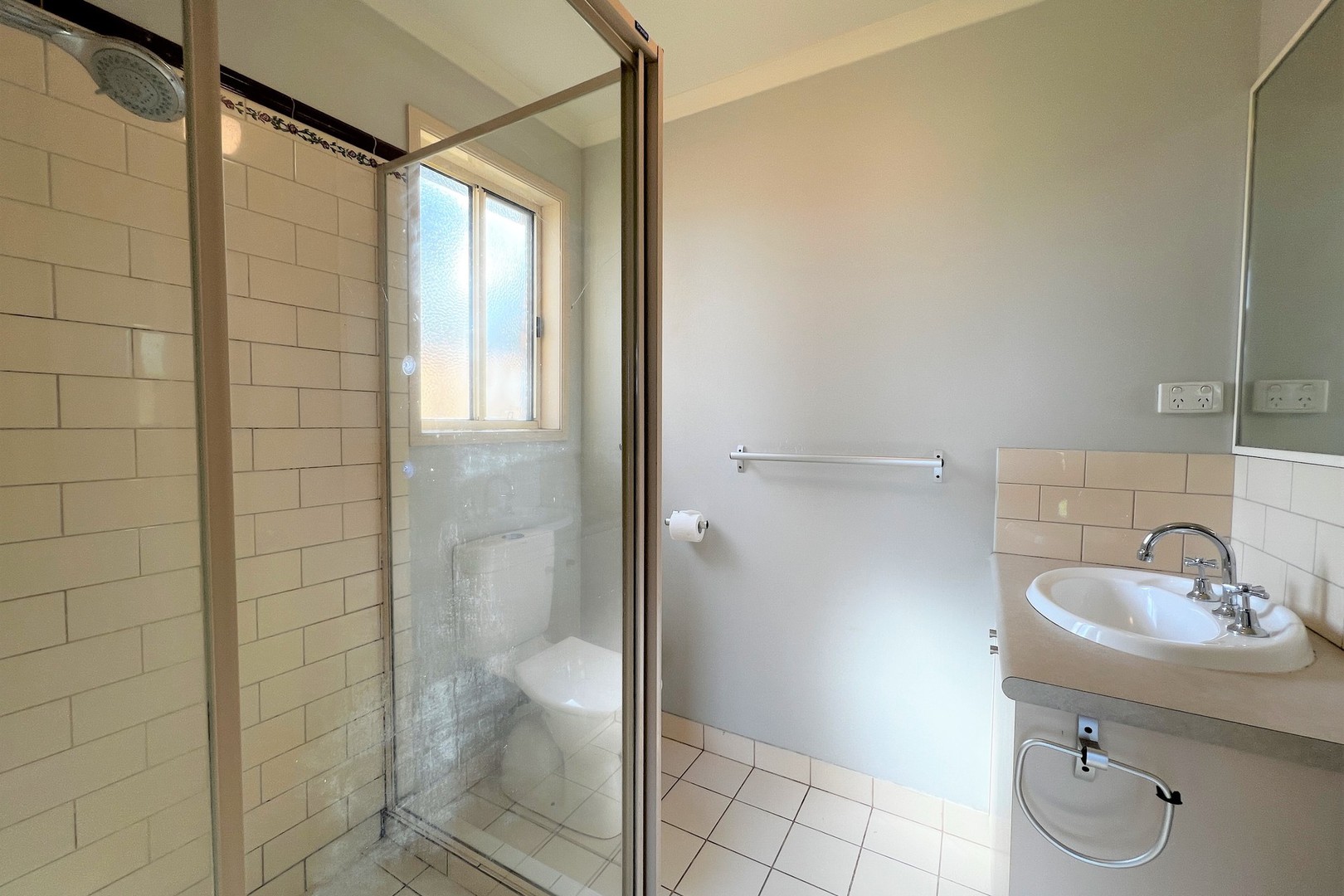 2 Saronvale Crescent, Hillside, VIC 3037, Hillside - Thumbnail 6