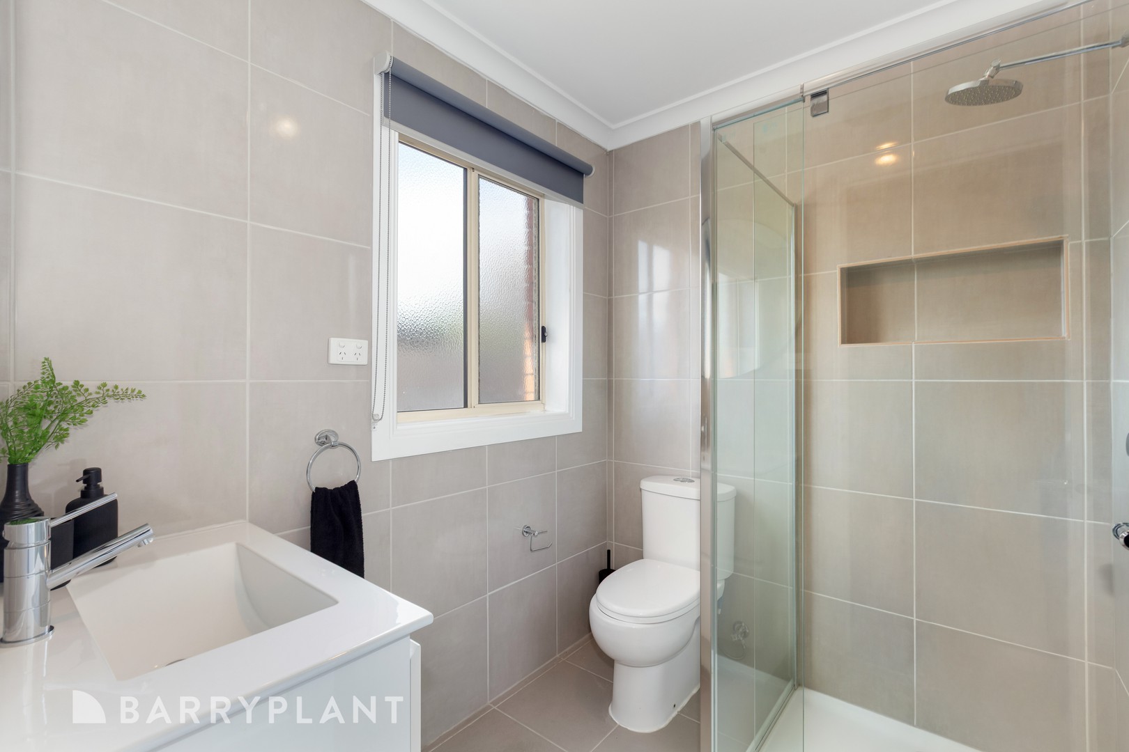 2 Scott Crescent, Wallan, VIC 3756, Wallan - Thumbnail 3