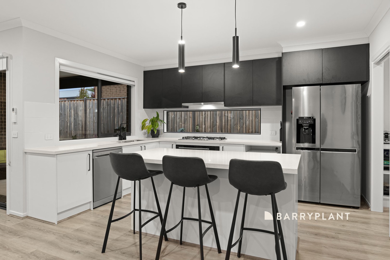 2 Shannon Court, Drouin, VIC 3818 - Thumbnail 2 - 28/05/2025