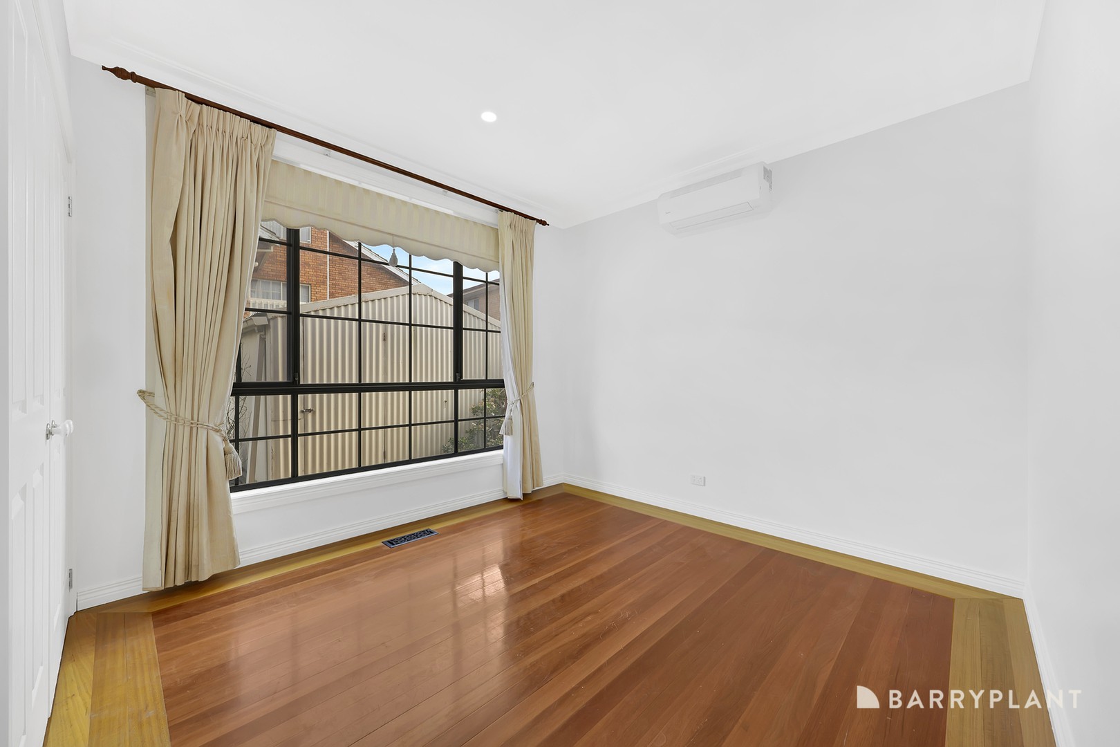 2 Silverthorn Court, Mill Park, VIC 3082, Mill Park - Thumbnail 4