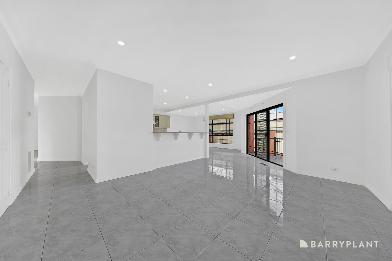 2 Silverthorn Court, Mill Park, VIC 3082, Mill Park - Thumbnail 5