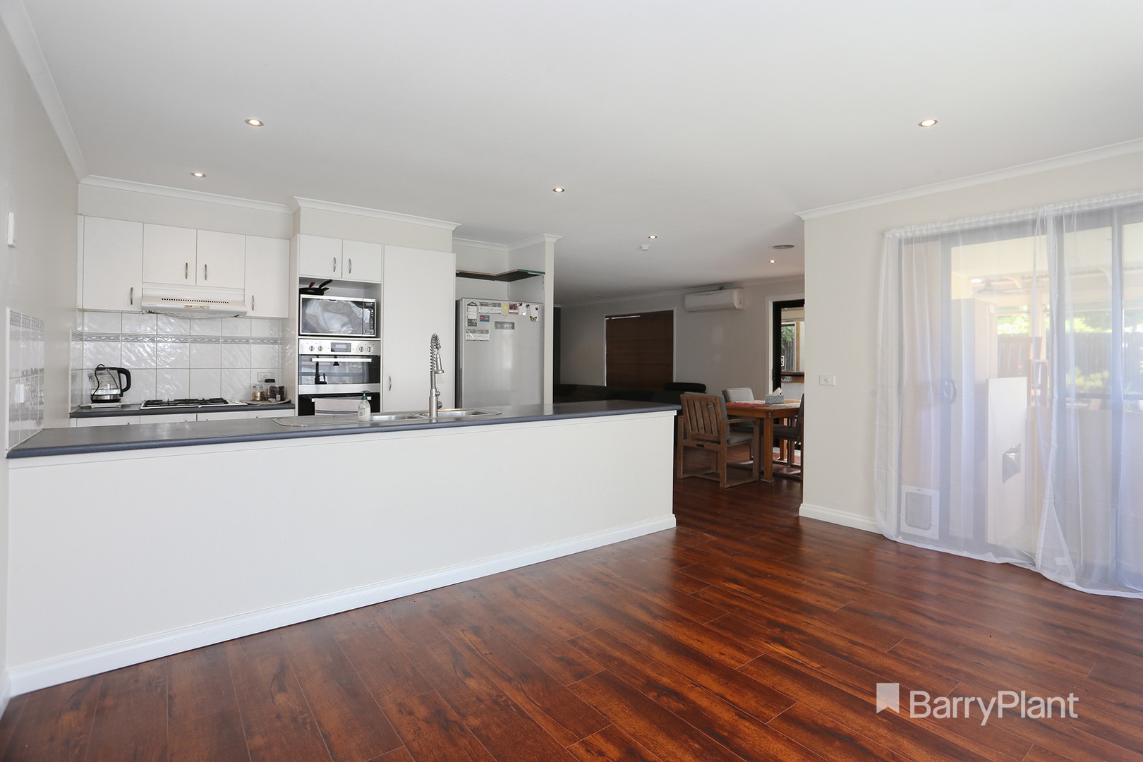 2 Sir Phillip Court, Pakenham, VIC 3810, Pakenham - Thumbnail 3