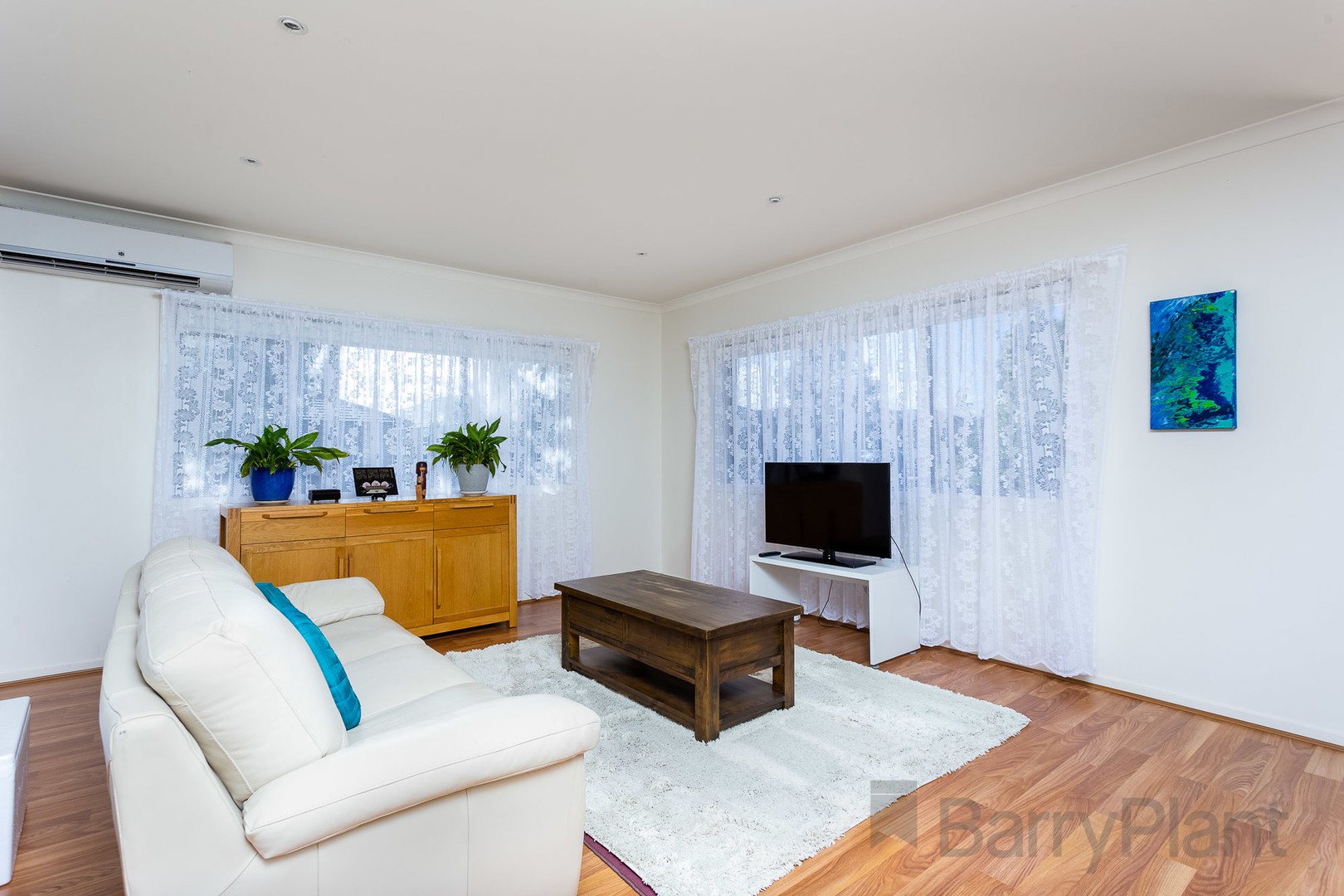 2 Solo Street, Point Cook, VIC 3030, Point Cook - Thumbnail 4