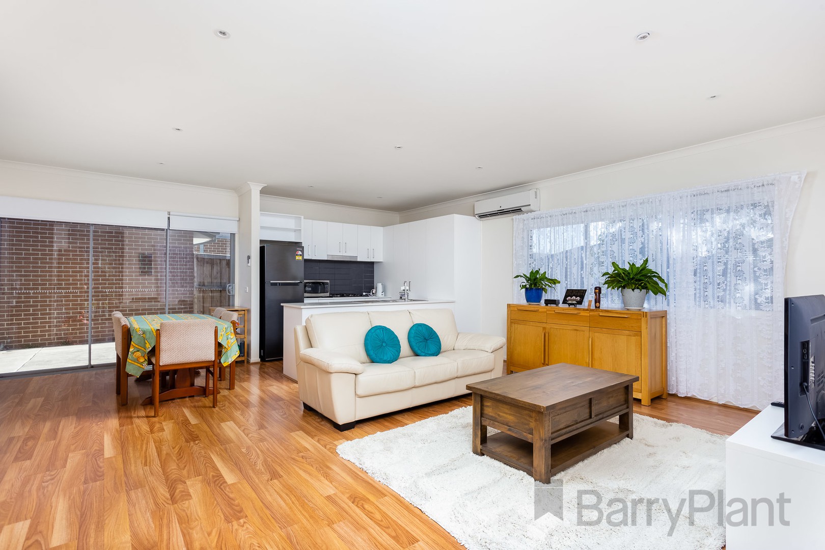 2 Solo Street, Point Cook, VIC 3030, Point Cook - Thumbnail 5