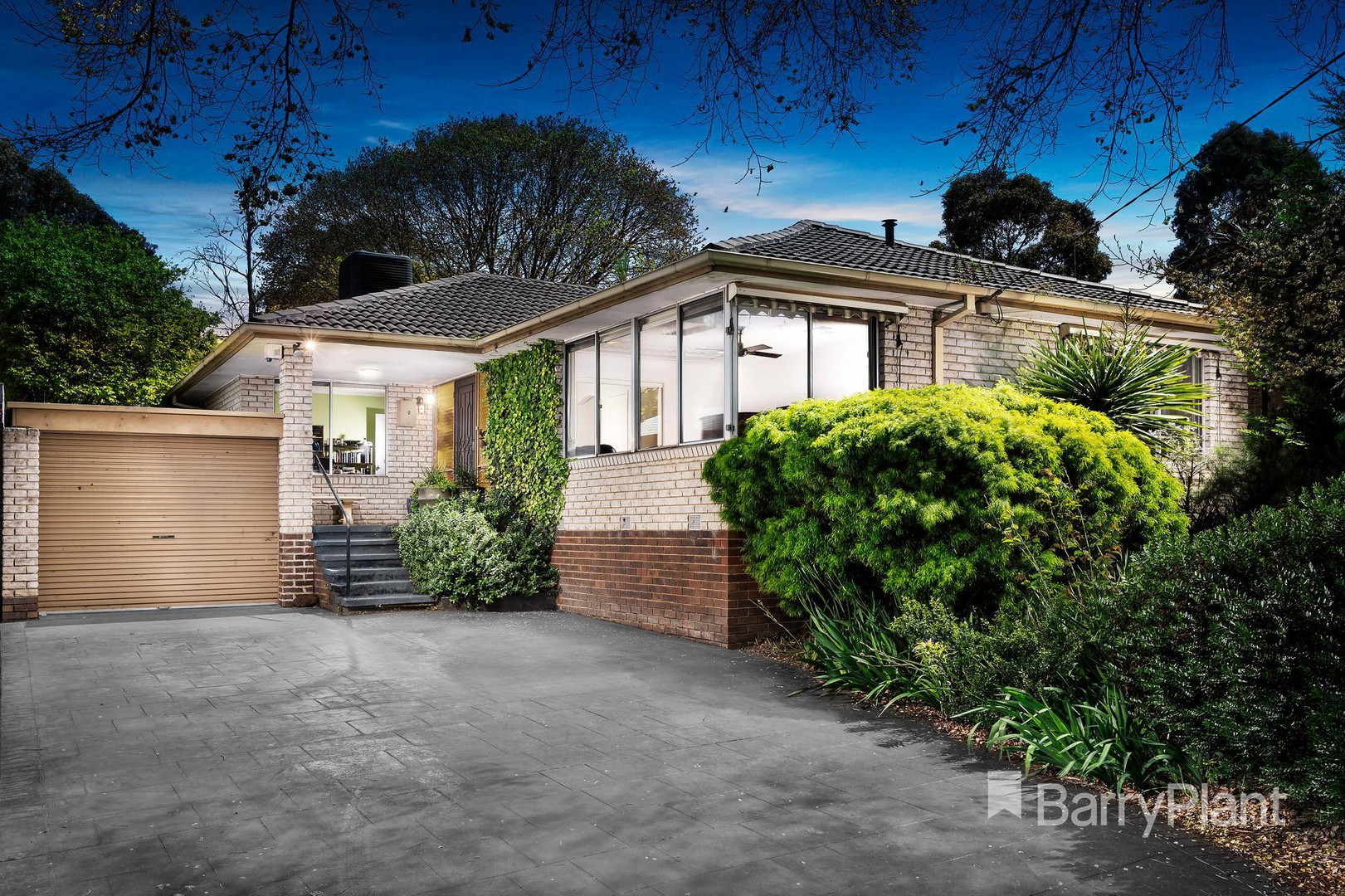 2 Somerset DriveViewbank, VIC 3084, Viewbank - Thumbnail 2