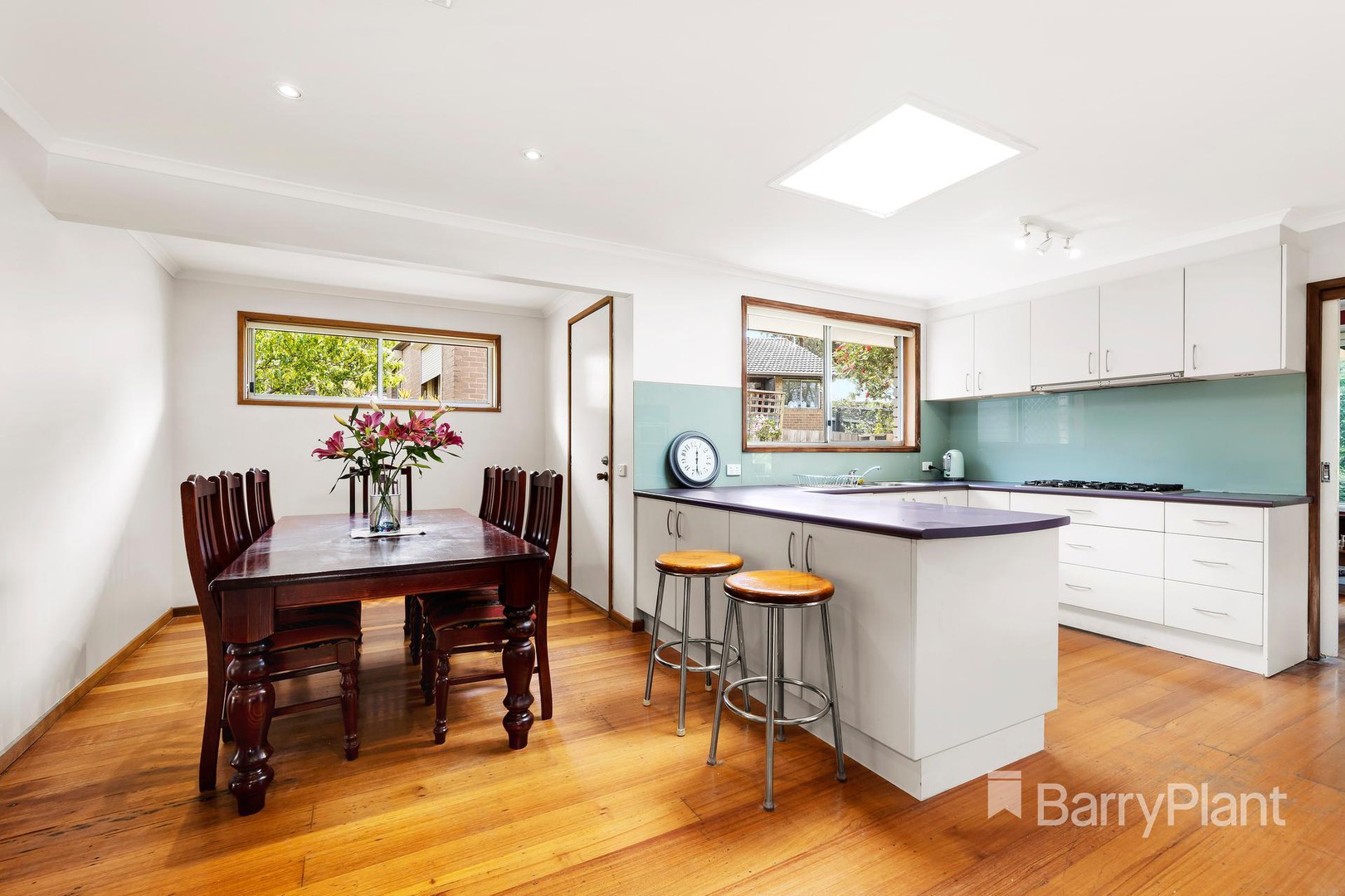 2 Somerset DriveViewbank, VIC 3084, Viewbank - Thumbnail 3