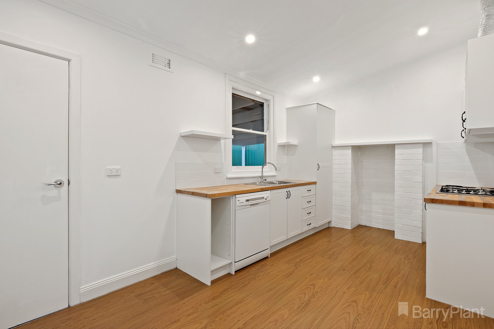 2 Spring Street, Quarry Hill, VIC 3550, Quarry Hill - Thumbnail 4