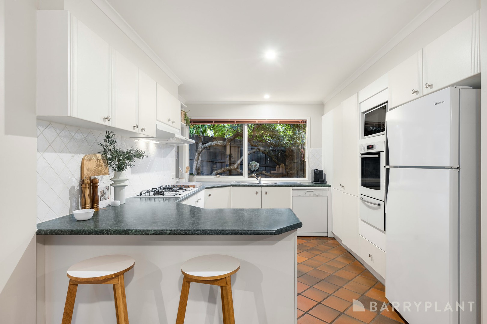 2 Strathbogie Court, Kilsyth, VIC 3137, Kilsyth - Thumbnail 4