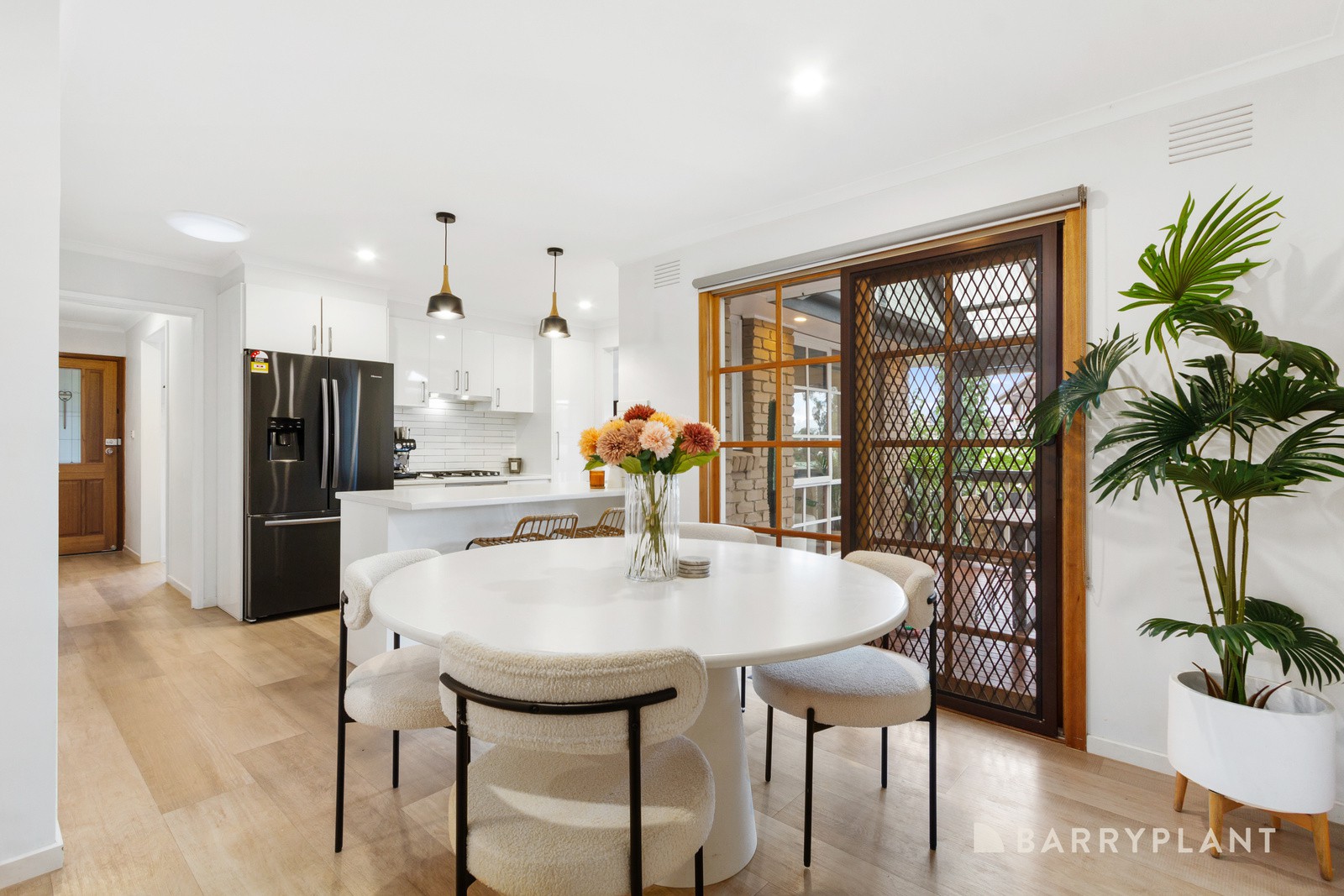 2 Sunburst Court, Mooroolbark, VIC 3138, Mooroolbark - Thumbnail 5