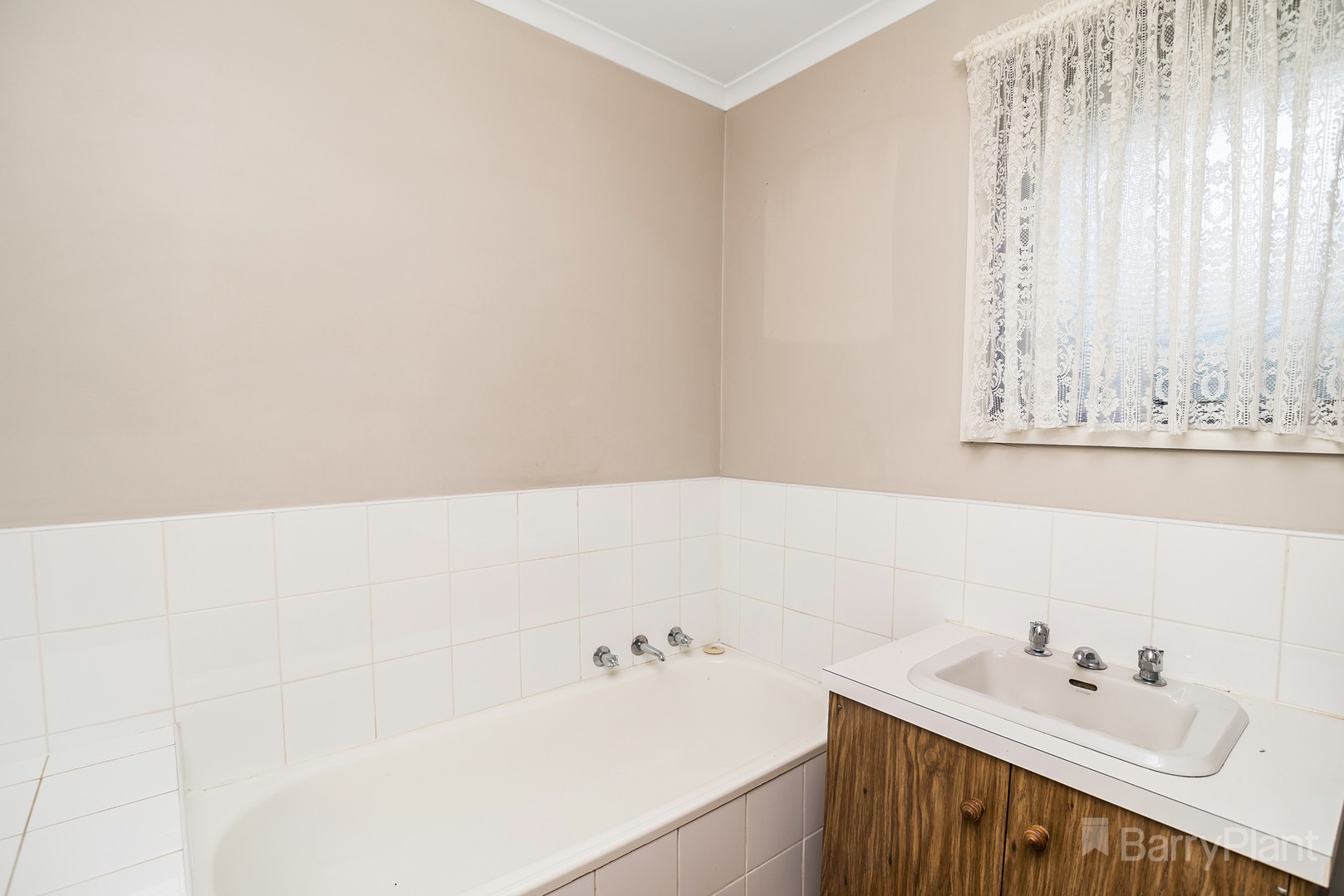 2 Sutherland Street, Kilmore, VIC 3764, Kilmore - Thumbnail 6
