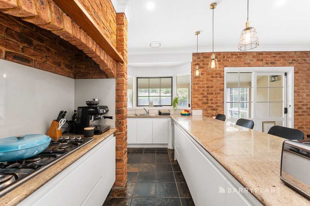 2 Swansfield Court, Warrandyte, VIC 3113, Warrandyte - Thumbnail 3