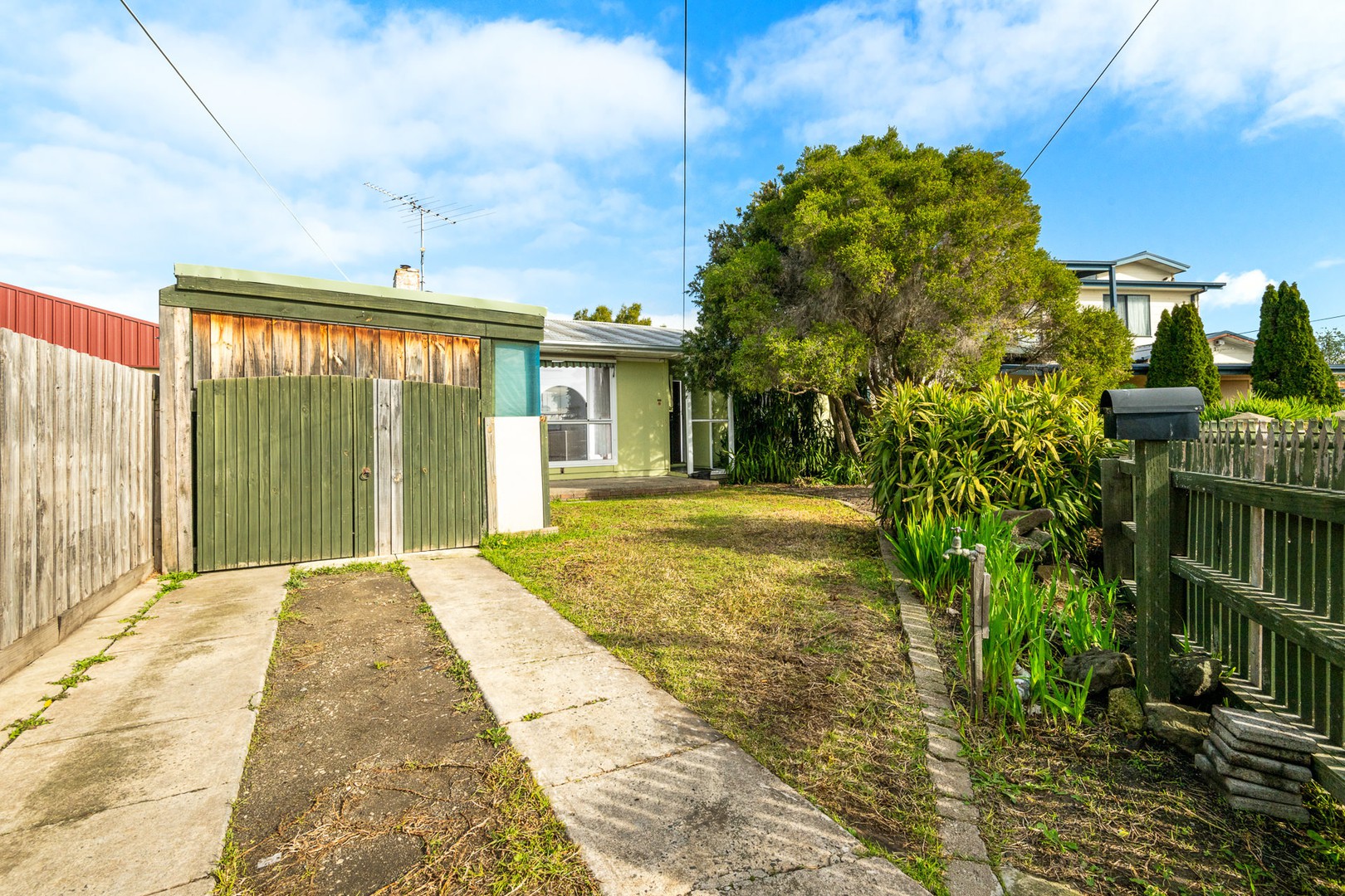 2 Takoma Court, Norlane, VIC 3214, Norlane - Thumbnail 2