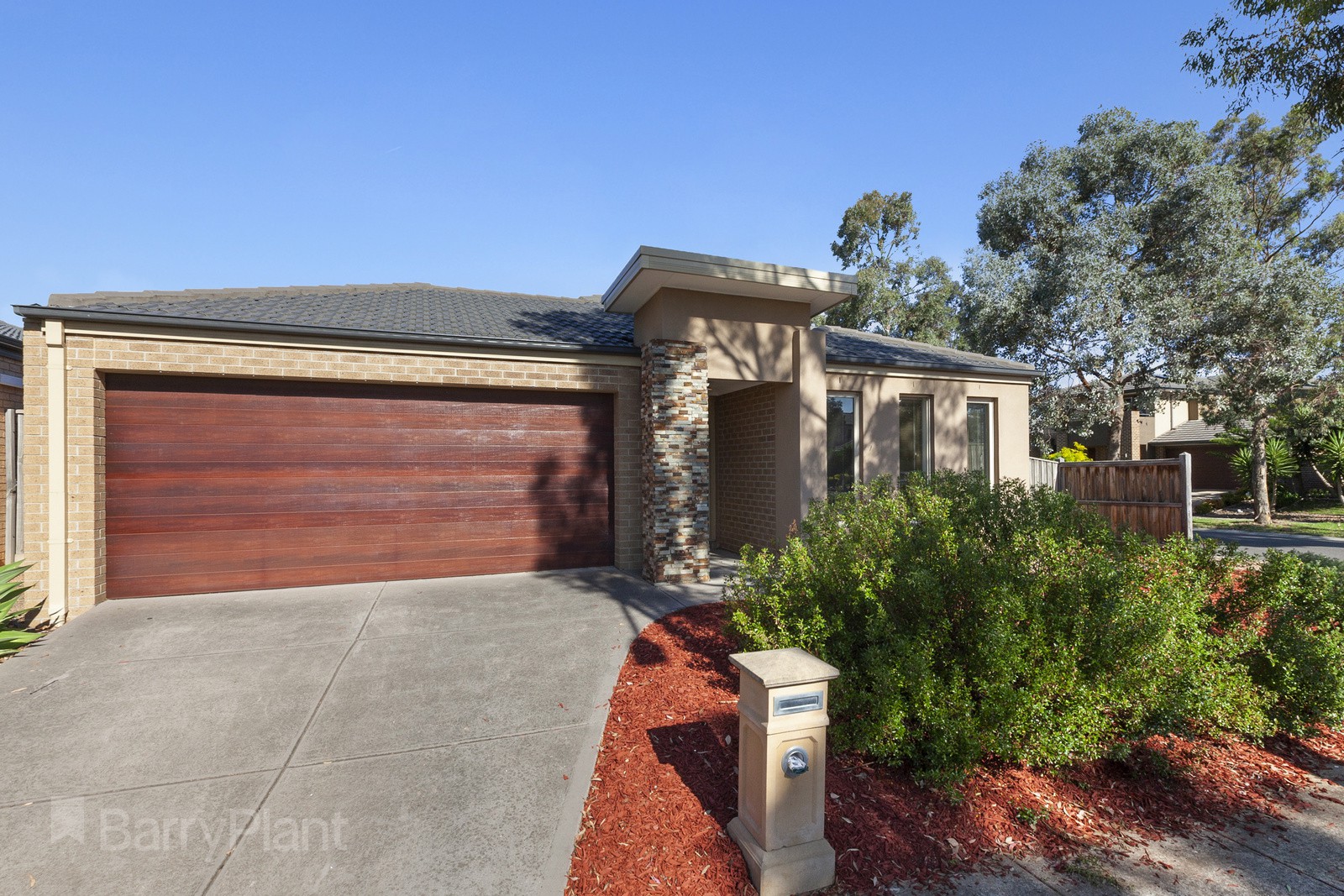 2 Tamborine Avenue, Point Cook, VIC 3030, Point Cook - Thumbnail 2