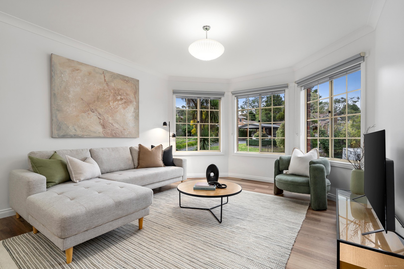 2 Tathra Place, St Helena, VIC 3088 - Thumbnail 2 - 28/08/2025
