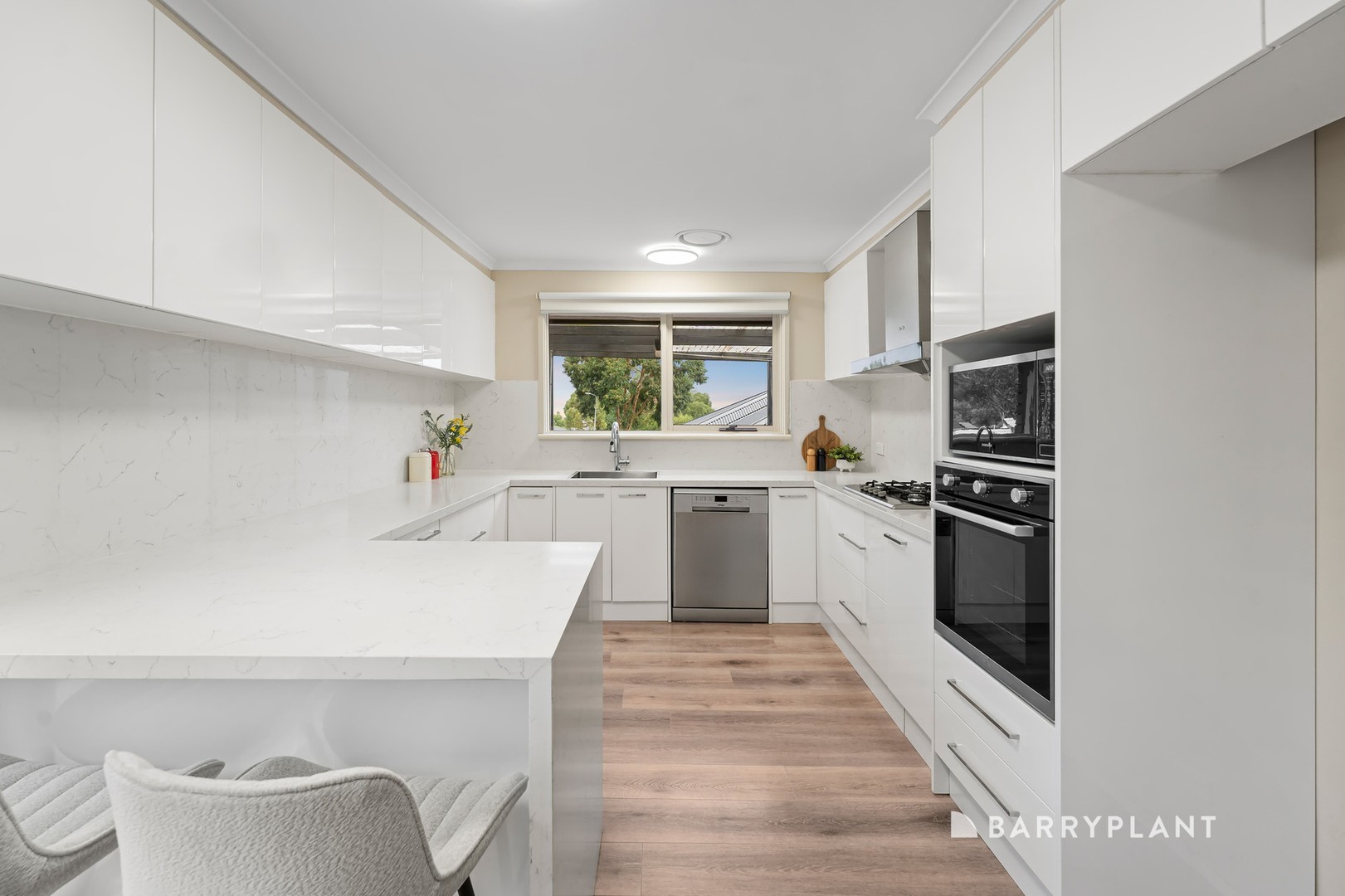 2 Taunton Crescent, Scoresby, VIC 3179, Scoresby - Thumbnail 3