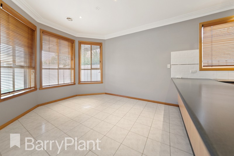 2 Taylors CourtCaroline Springs, VIC 3023  - Leased, Caroline Springs - Thumbnail 4