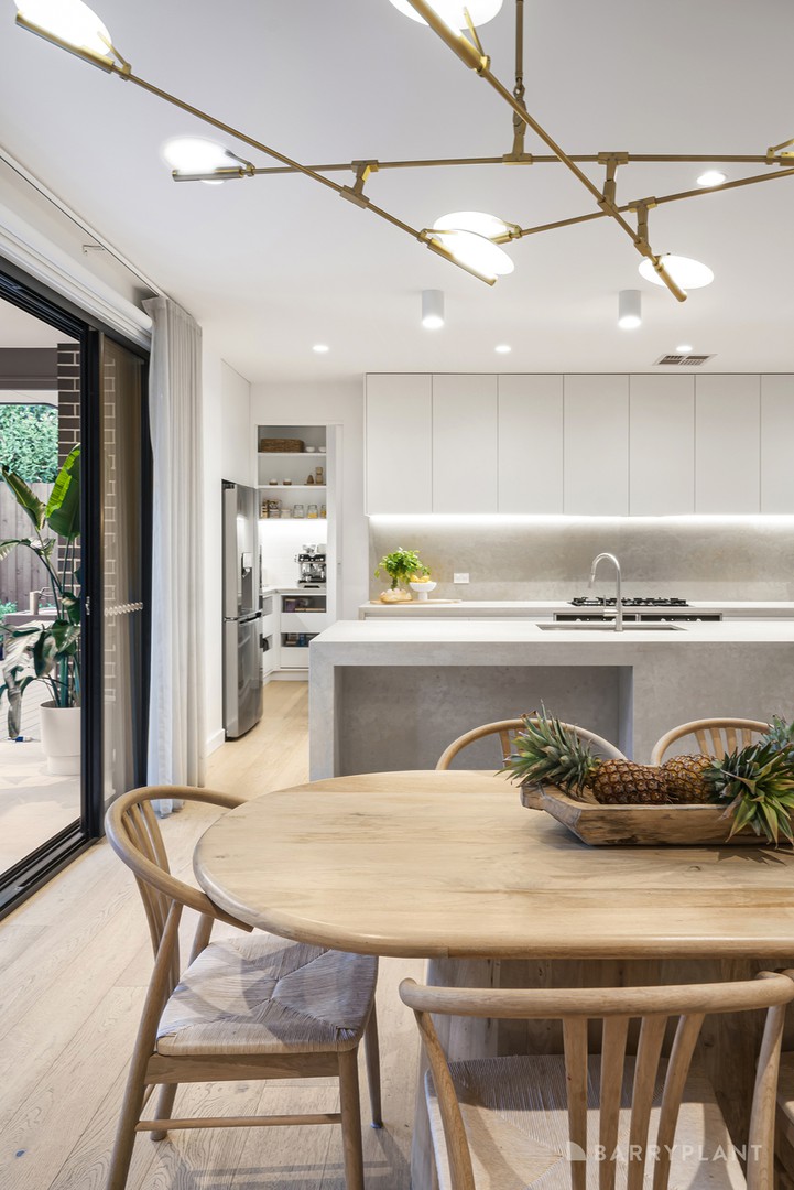 2 Terra Rossa Court, Mooroolbark, VIC 3138, Mooroolbark - Thumbnail 6