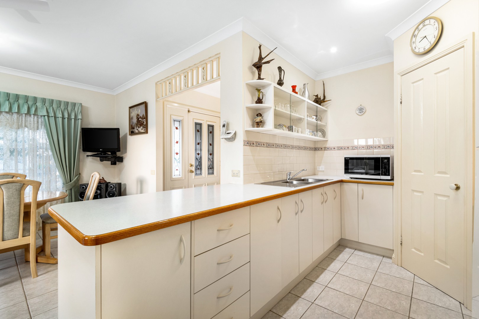 2 Tetila Avenue, Grovedale, VIC 3216, Grovedale - Thumbnail 2