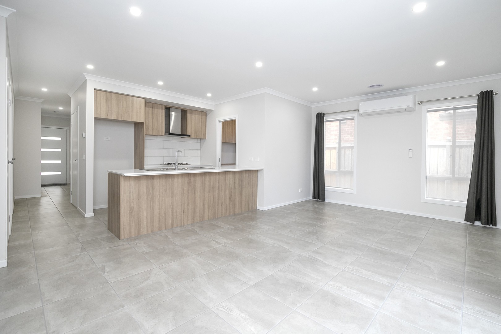 2 Thorn Road, Fraser Rise, VIC 3336 - Thumbnail 2 - 12/05/2026