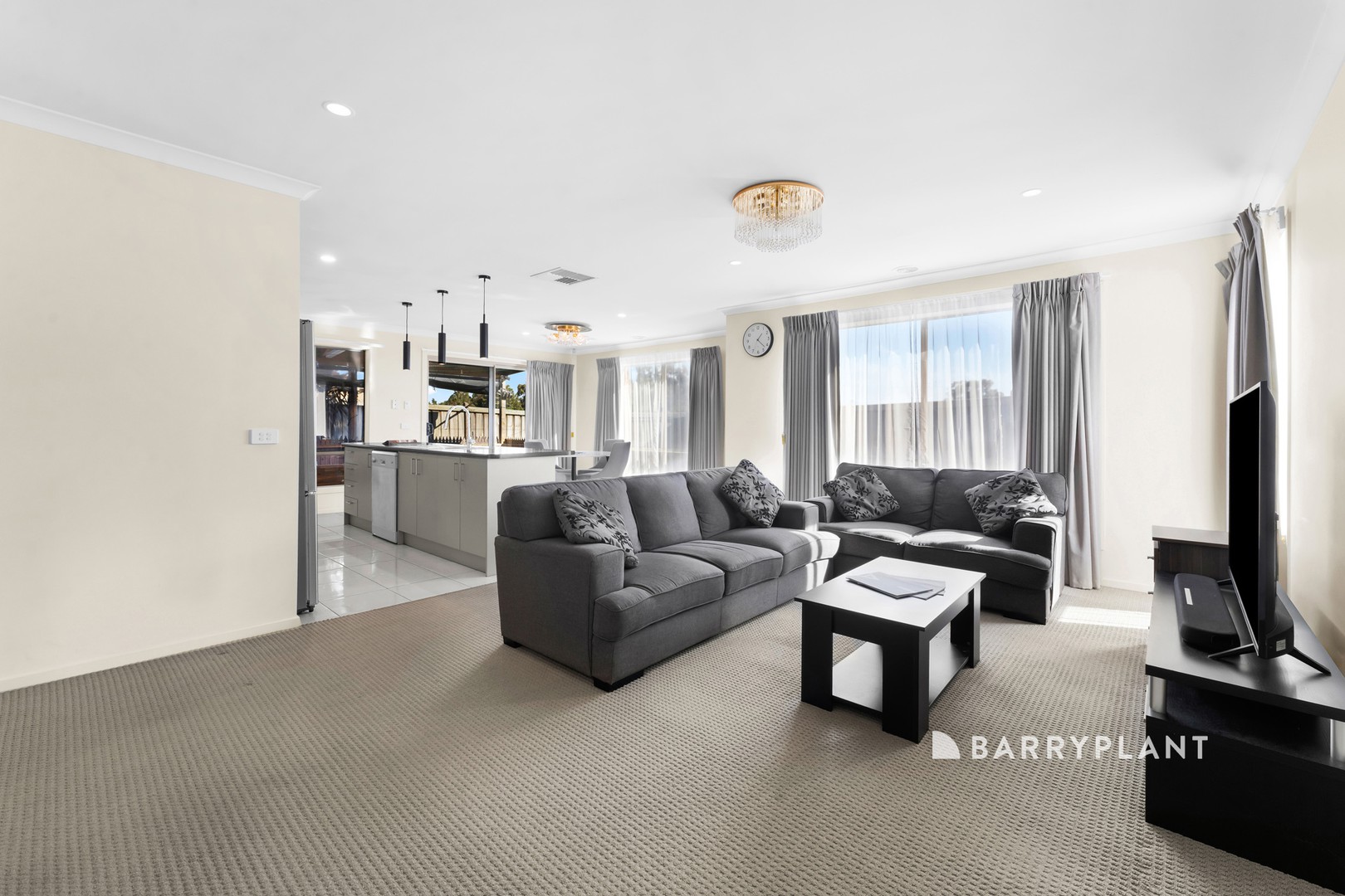 2 Tiarne Crescent, Hampton Park, VIC 3976 - Thumbnail 2 - 29/07/2026