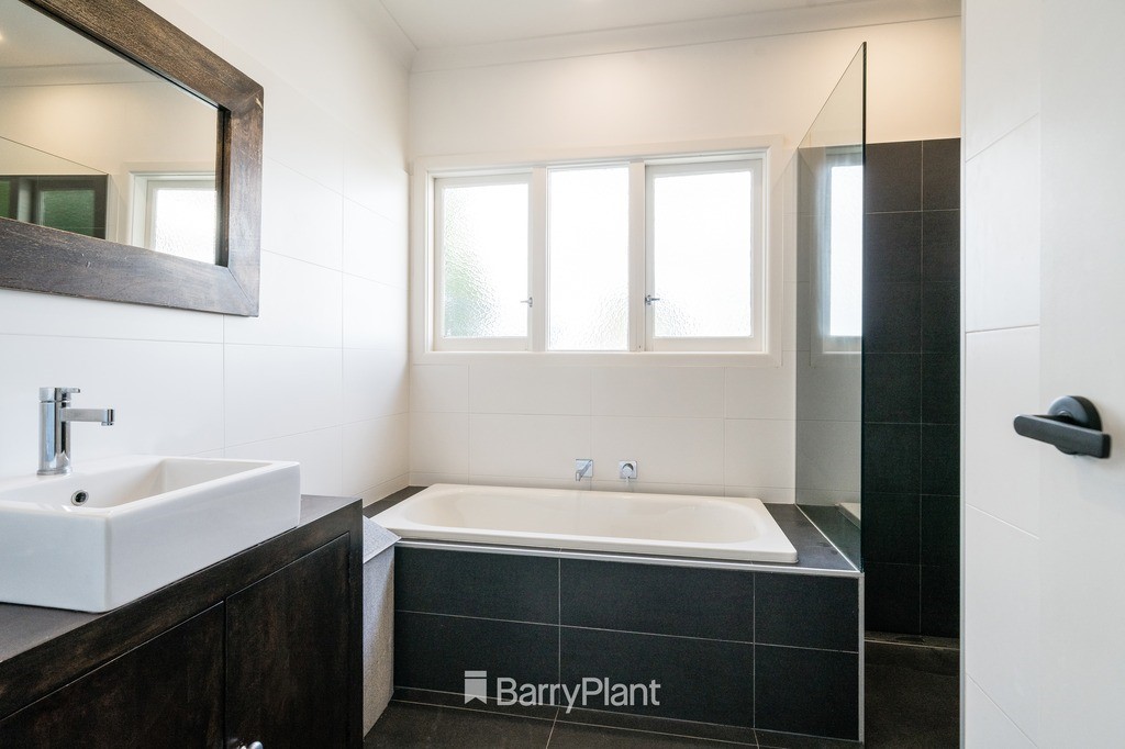 2 Tiverton Street, Belmont, VIC 3216, Belmont - Thumbnail 5