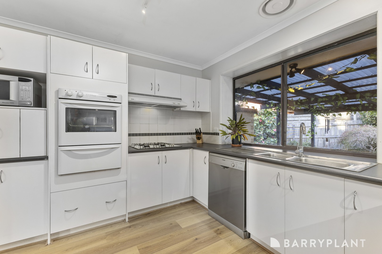 2 Traydal Close, Wantirna, VIC 3152, Wantirna - Thumbnail 3