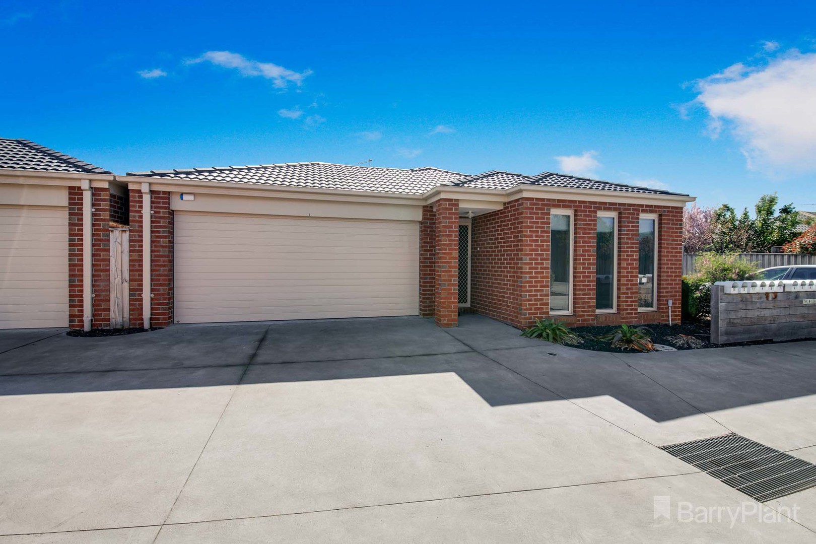 2 Trinidad Walk, Pakenham, VIC 3810 - Thumbnail 1 - 15/11/2021