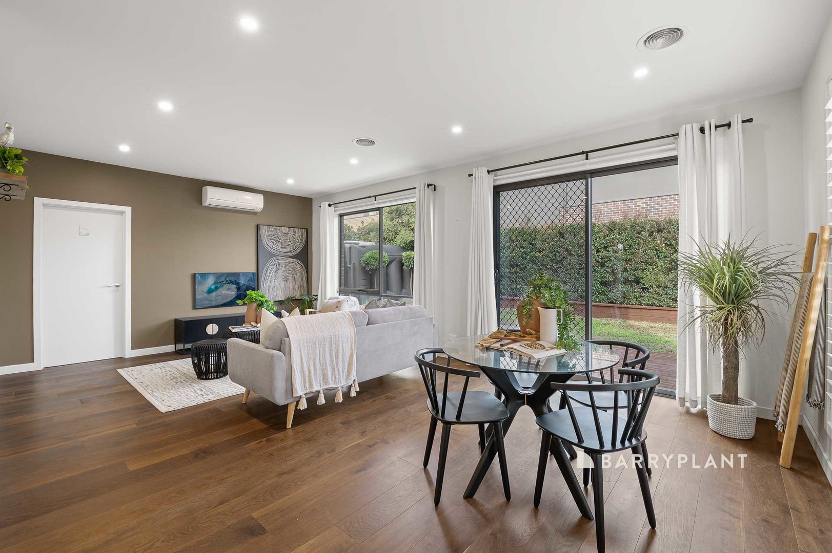 2 Tully Crescent, Narre Warren, VIC 3805, Narre Warren - Thumbnail 7