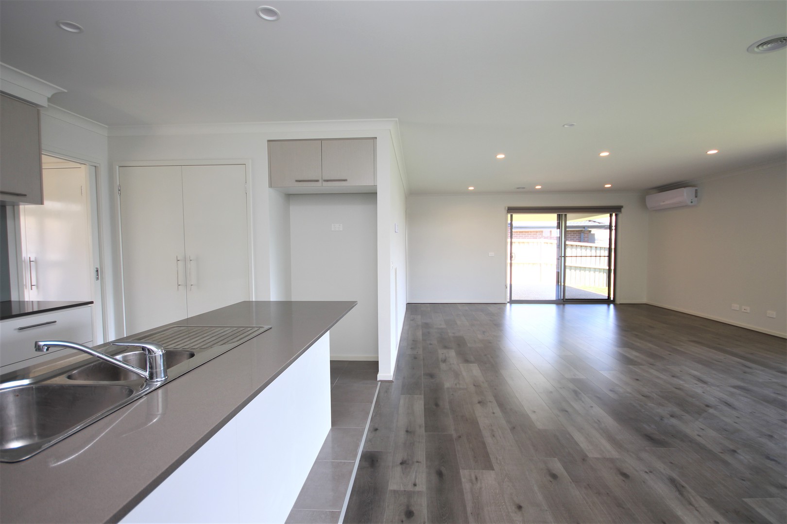 2 Tully Street, Charlemont, VIC 3217, Charlemont - Thumbnail 4
