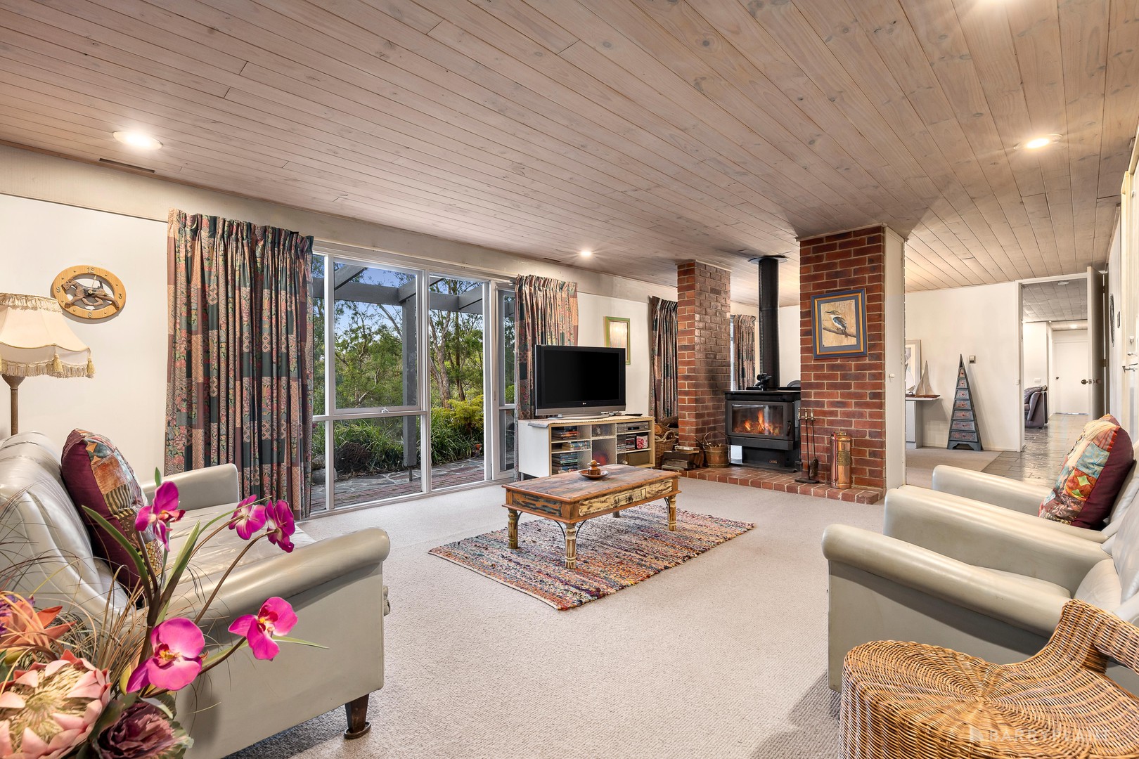 2 Utrecht Court, Donvale, VIC 3111 - Thumbnail 2 - 26/12/2025