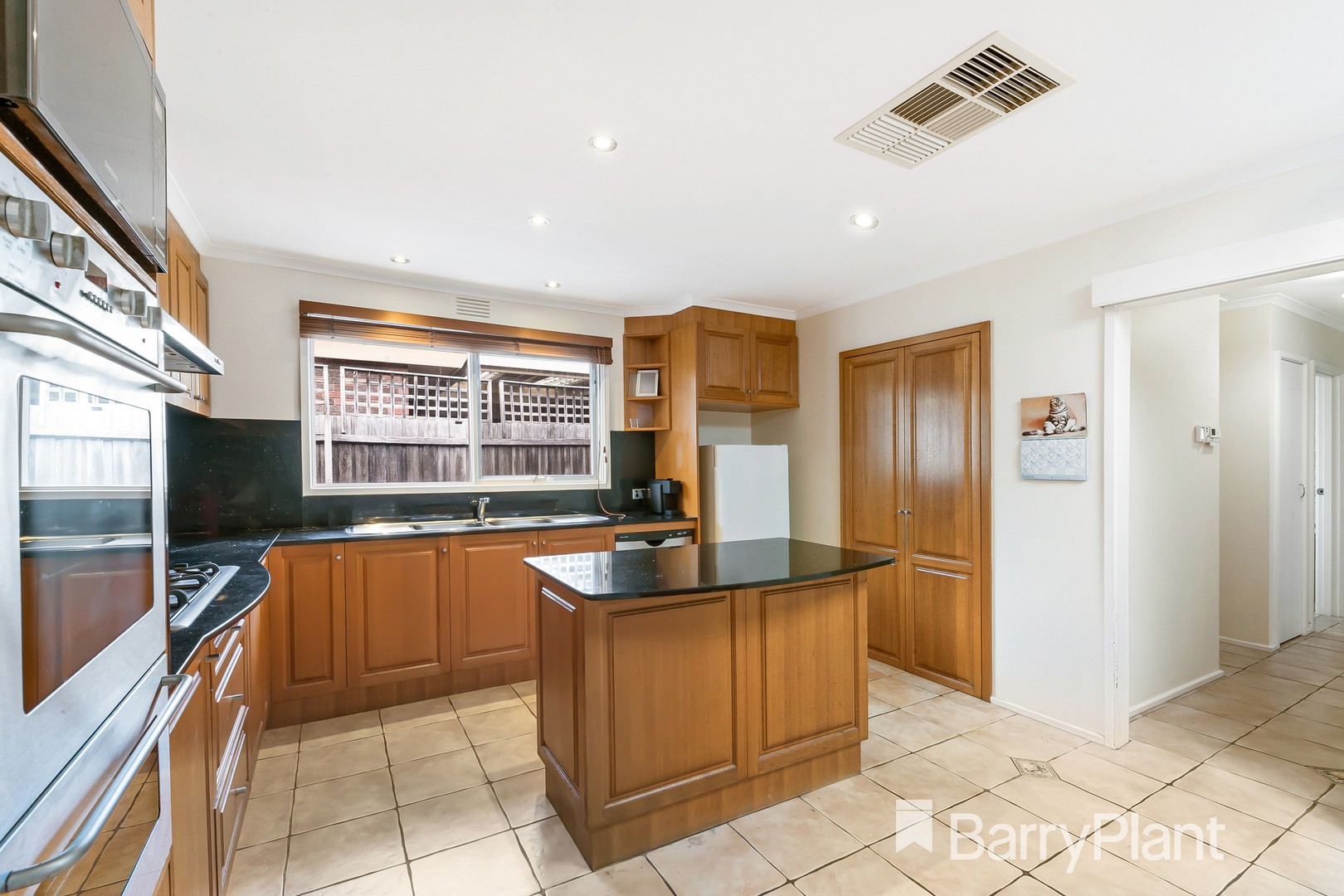 2 Vaina Street, Werribee, VIC 3030, Werribee - Thumbnail 2