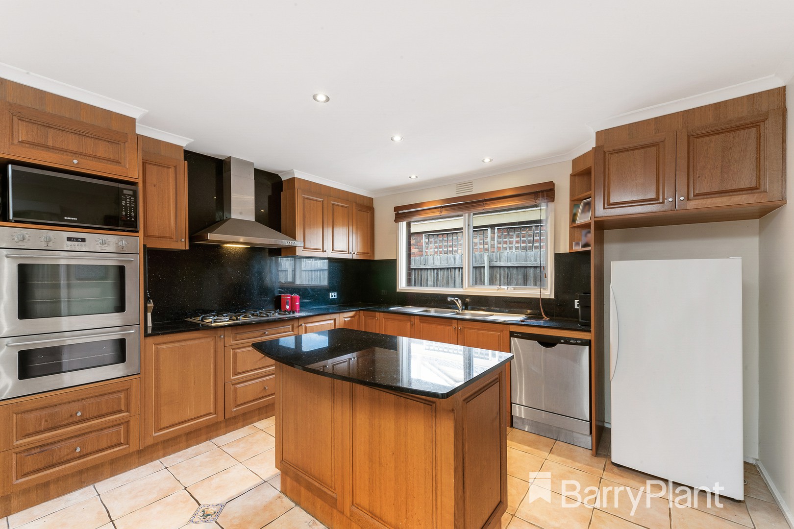 2 Vaina Street, Werribee, VIC 3030, Werribee - Thumbnail 3