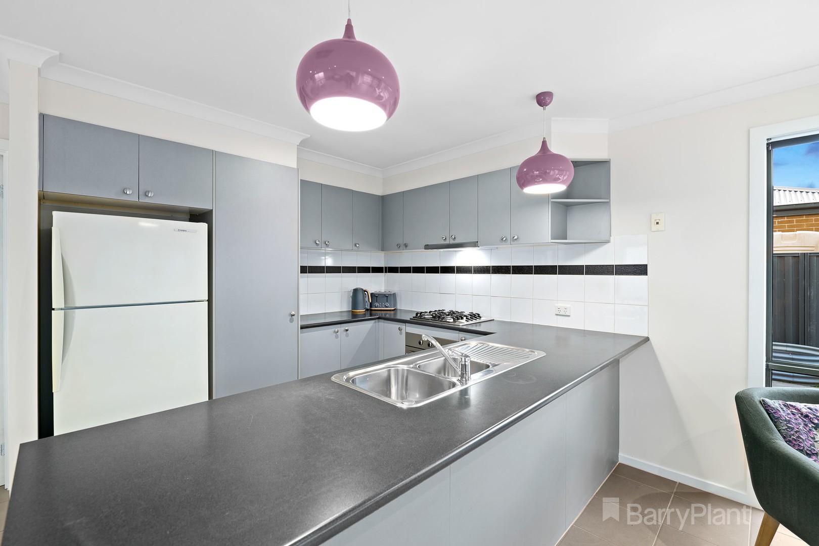 2 Valencia Lane, Pakenham, VIC 3810, Pakenham - Thumbnail 3
