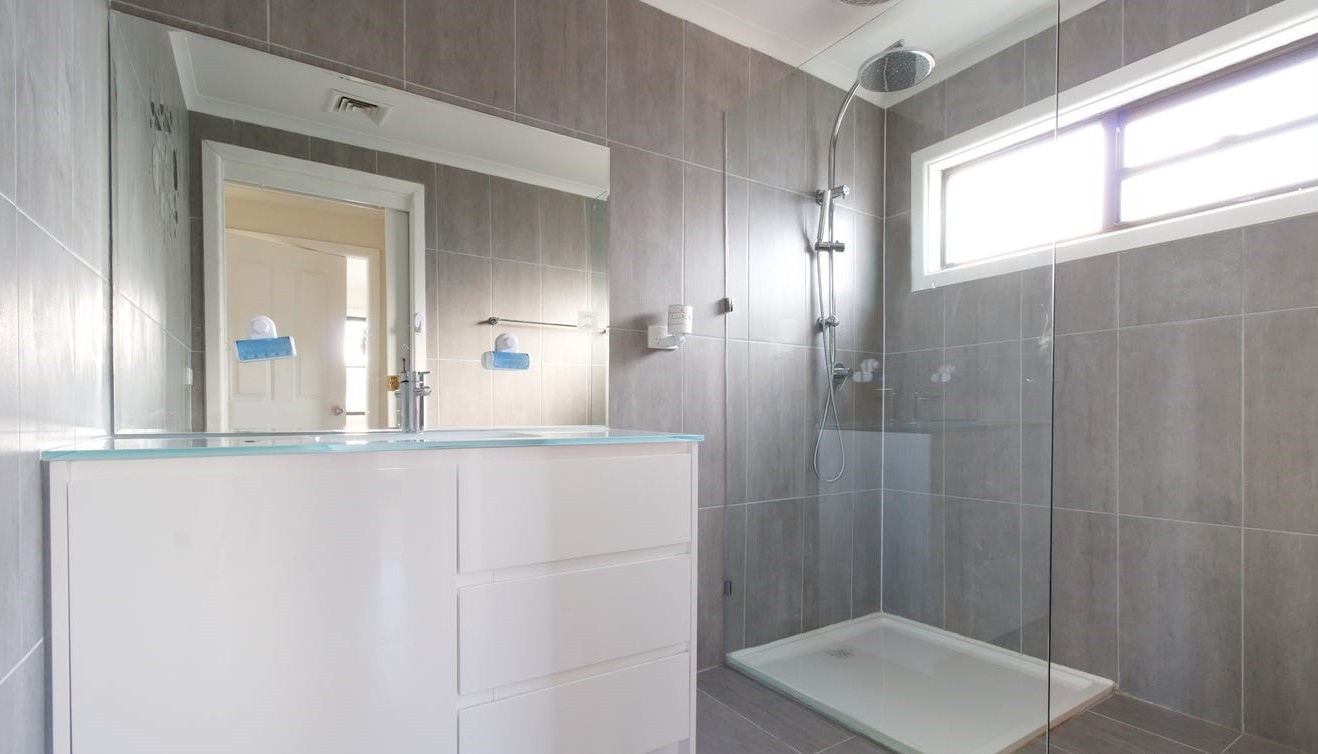 2 Vincent Avenue, St Albans, VIC 3021, St Albans - Thumbnail 2