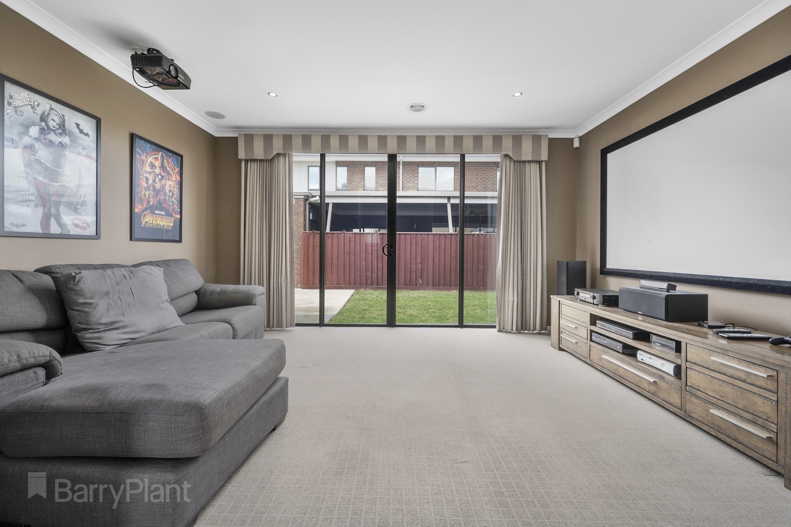 2 Waiben Crescent, Point Cook, VIC 3030, Point Cook - Thumbnail 4