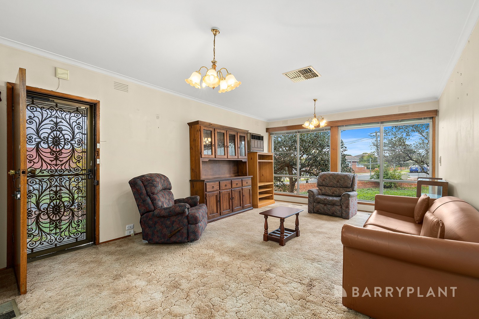 2 Waranga Crescent, Broadmeadows, VIC 3047 - Thumbnail 2 - 04/06/2025