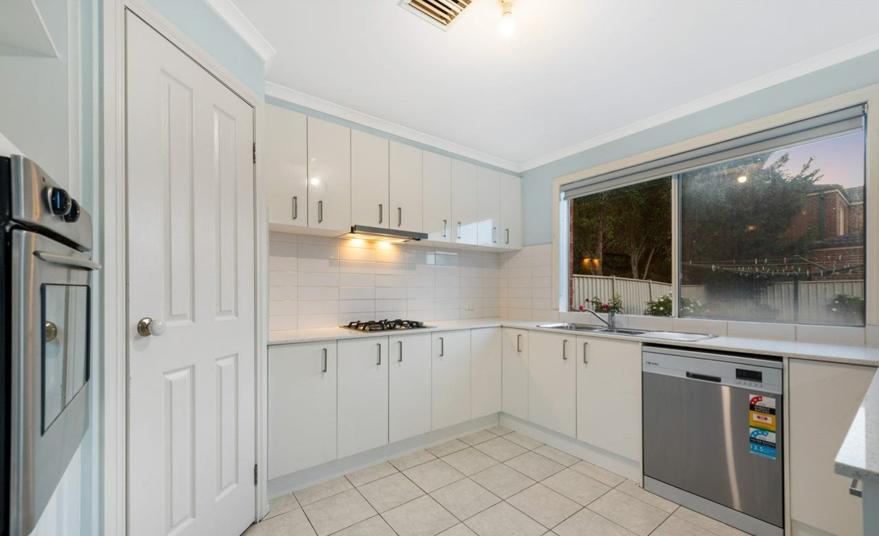 2 Waranga Way, Taylors Hill, VIC 3037 - Thumbnail 2 - 11/03/2025