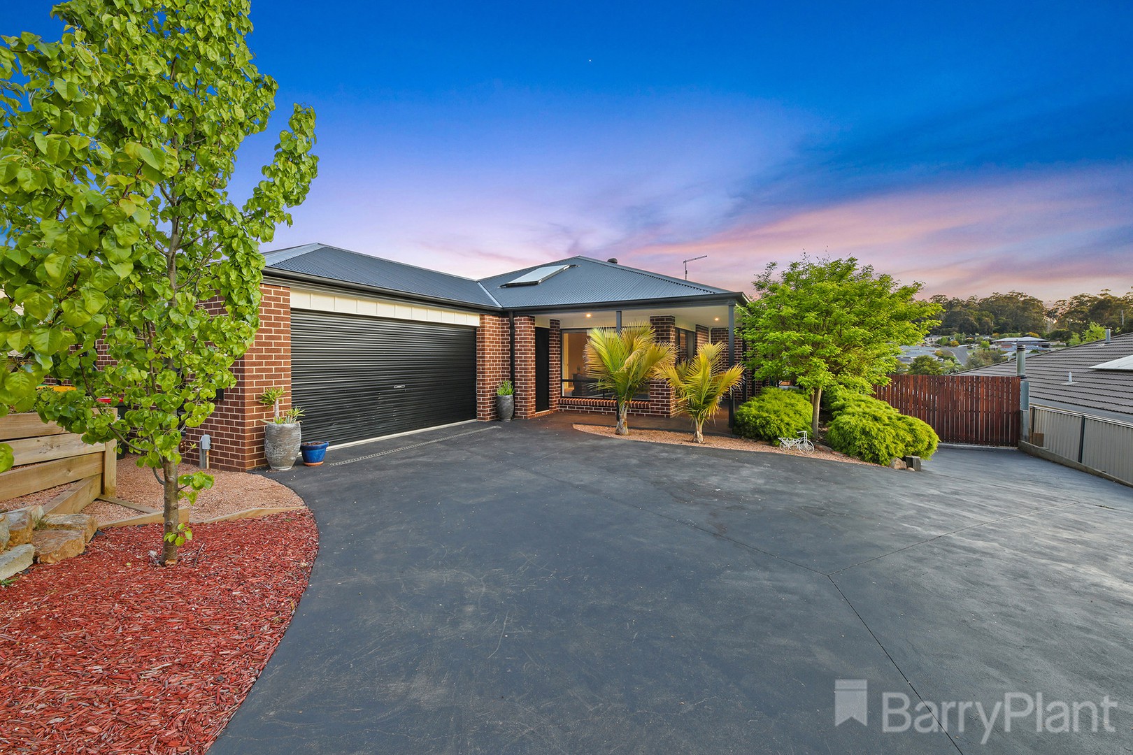 2 Water Cress Court, Drouin, VIC 3818 - Thumbnail 2 - 12/10/2022