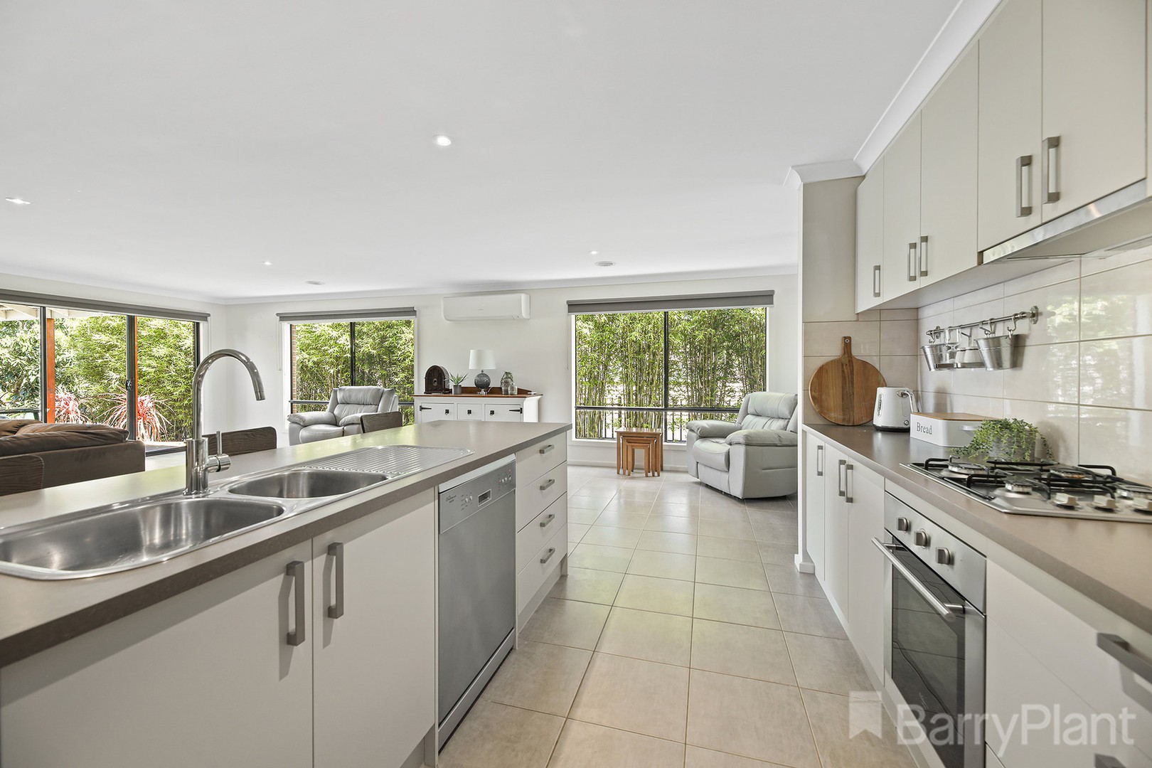 2 Water Cress Court, Drouin, VIC 3818, Drouin - Thumbnail 4