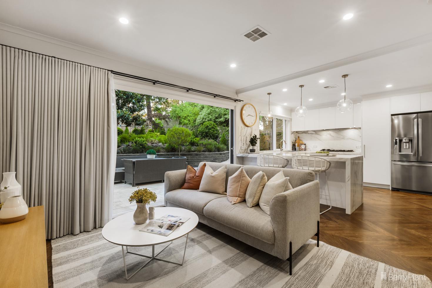2 Wembley Gardens, Donvale, VIC 3111, Donvale - Thumbnail 4