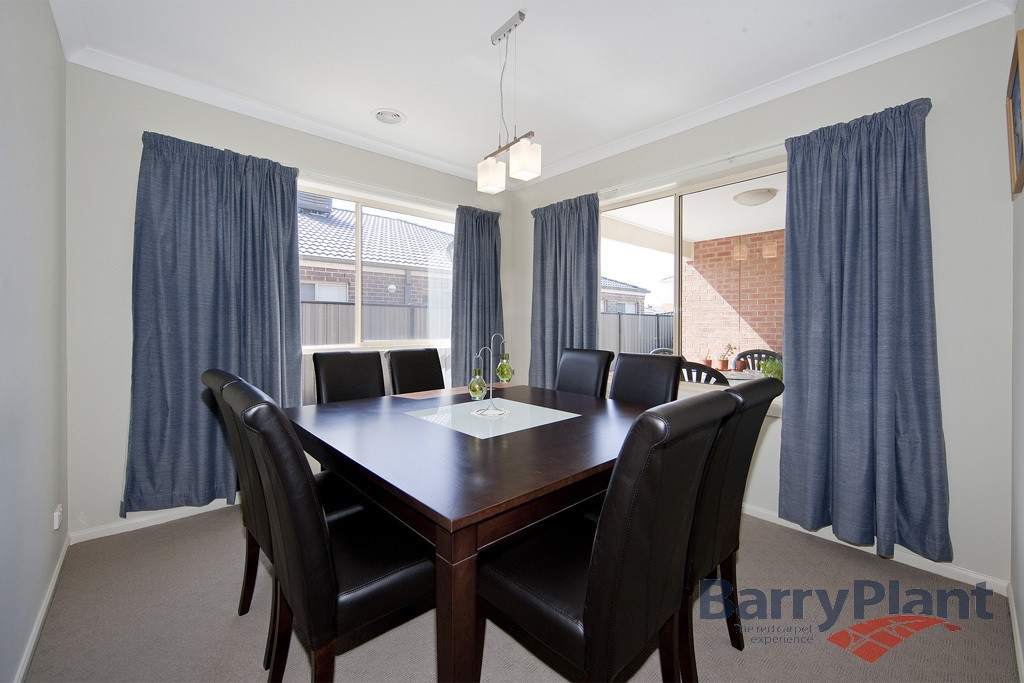 2 Whiteley Avenue, Point Cook, VIC 3030, Point Cook - Thumbnail 6